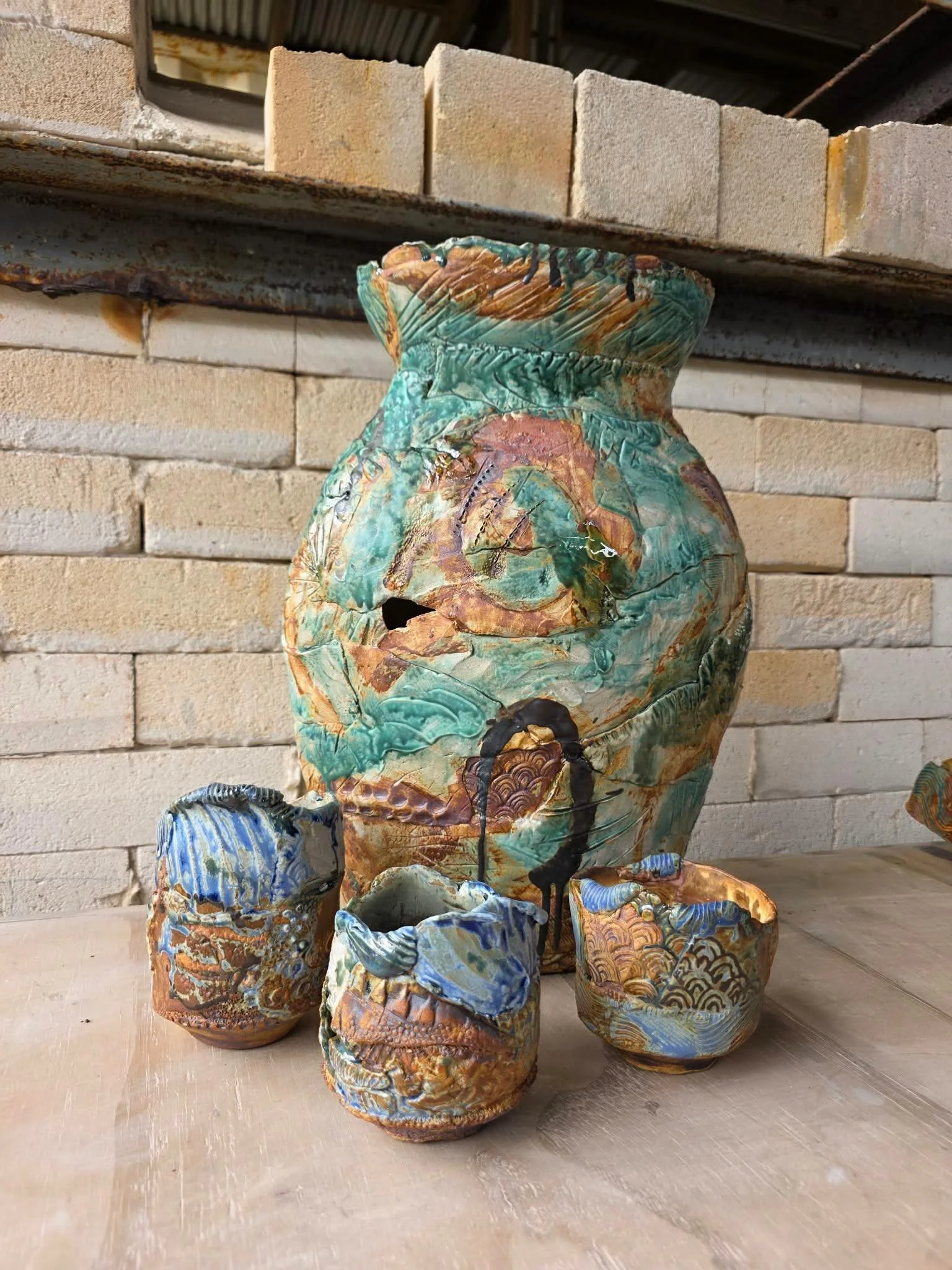 We have had this potter at our studio @kelly.landis.artist for a long time now. So much of her time and effort went into helping us create and grow the studio space into what we have today. Kelly has been instrumental not only in our studio rebuild, 