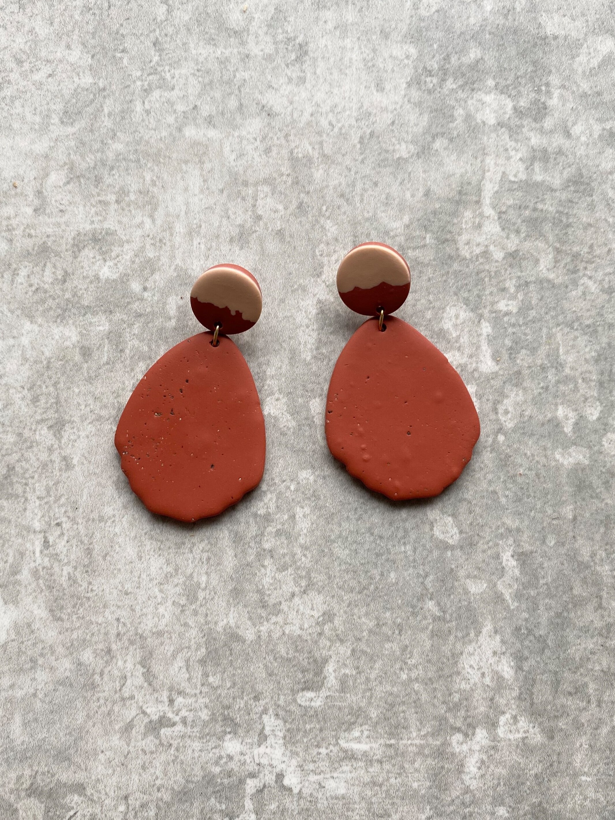 7909D781-BB27-4569-B9D6-AE1ACB2D5E41