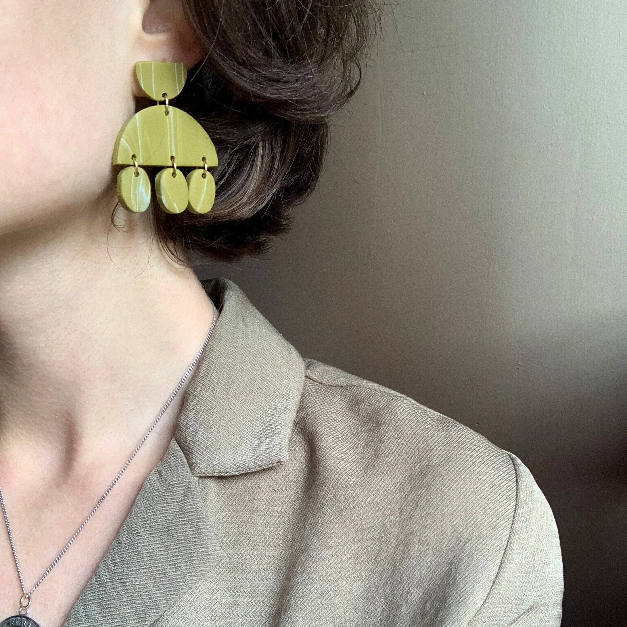 E4E0C821-77E4-4F80-95BA-6200C8C45B7C