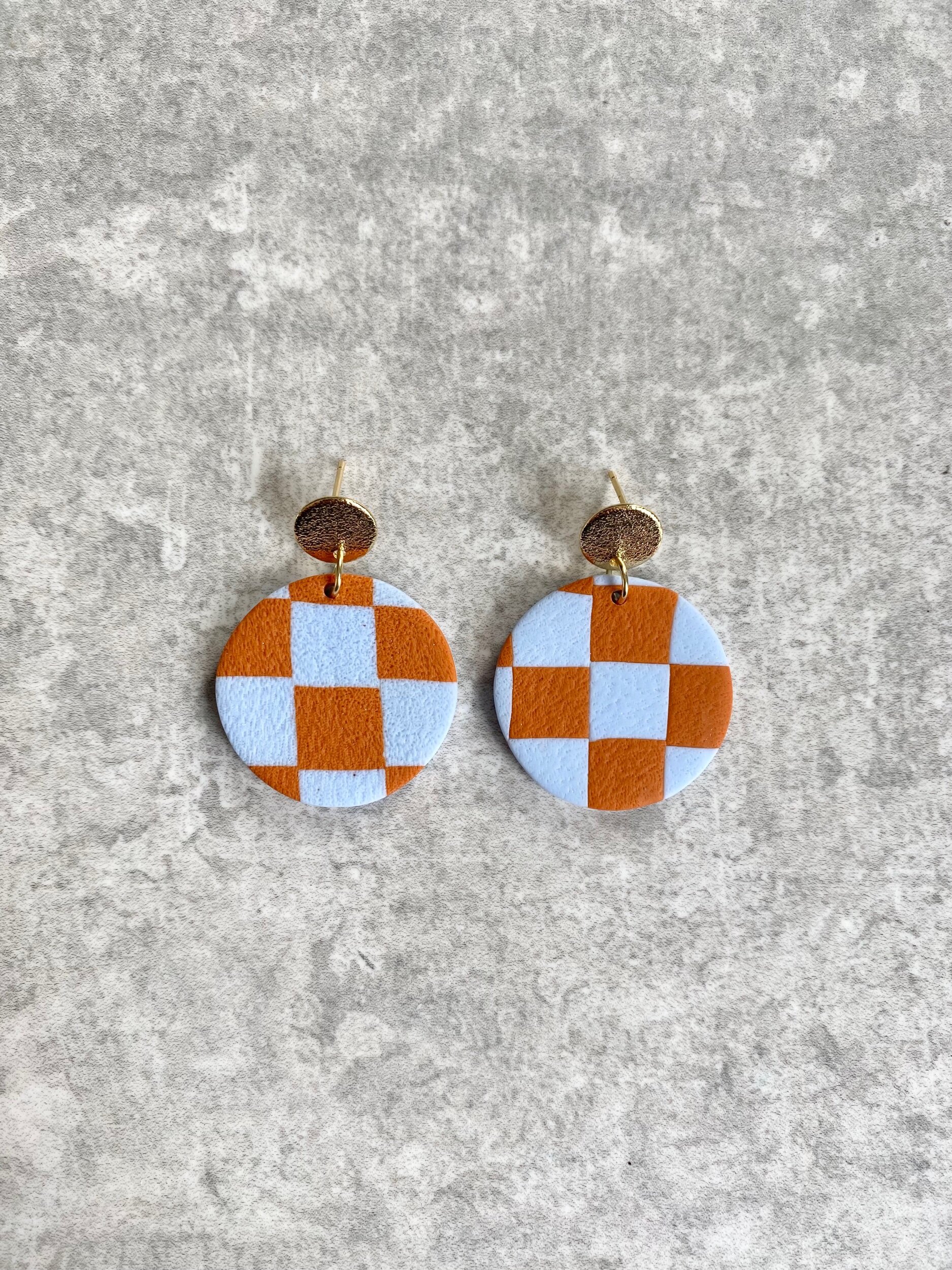 7303B22A-A292-46CA-94B6-59CD76DAA3C0