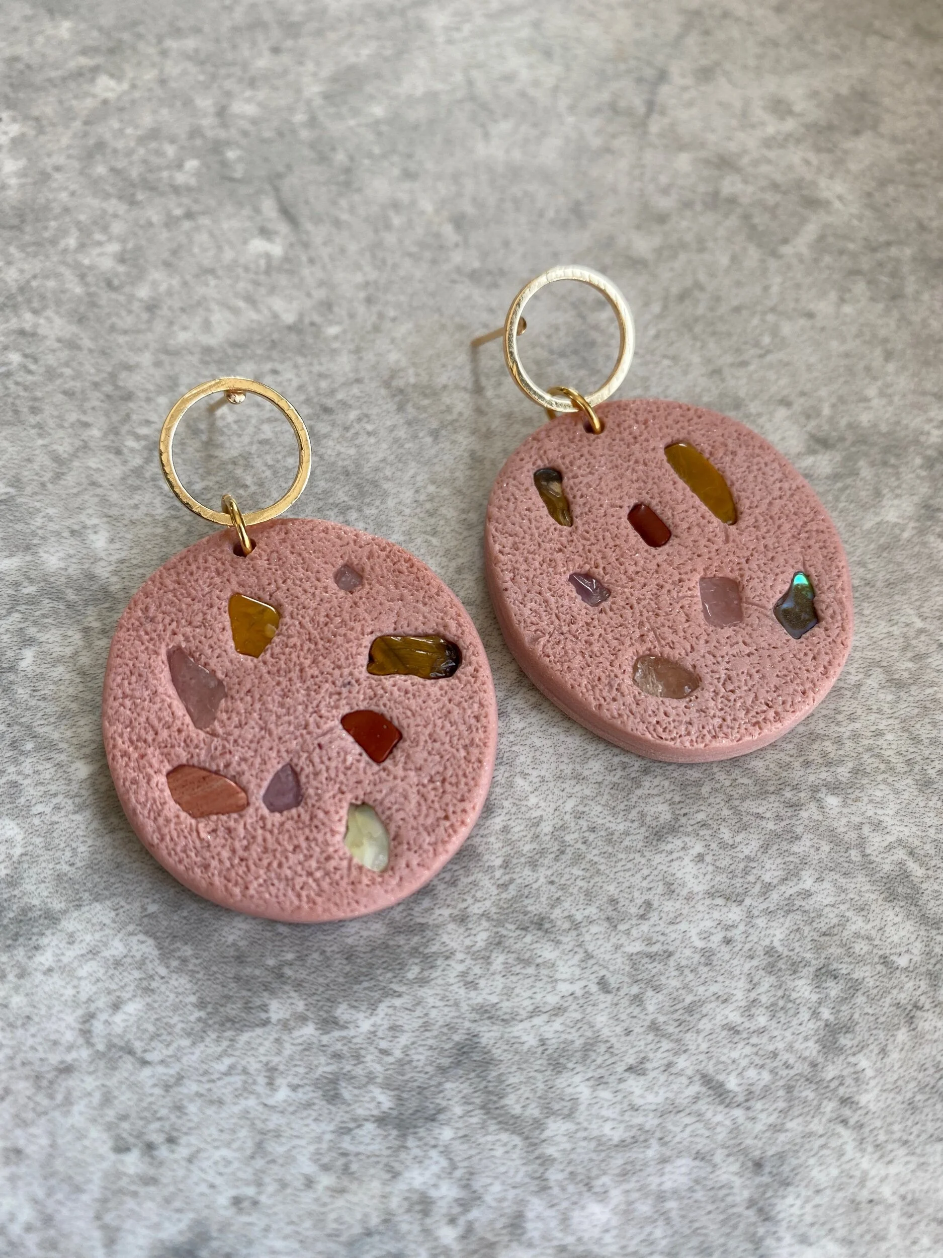 8E9906AB-4A10-4DA1-8C21-4453324745BC