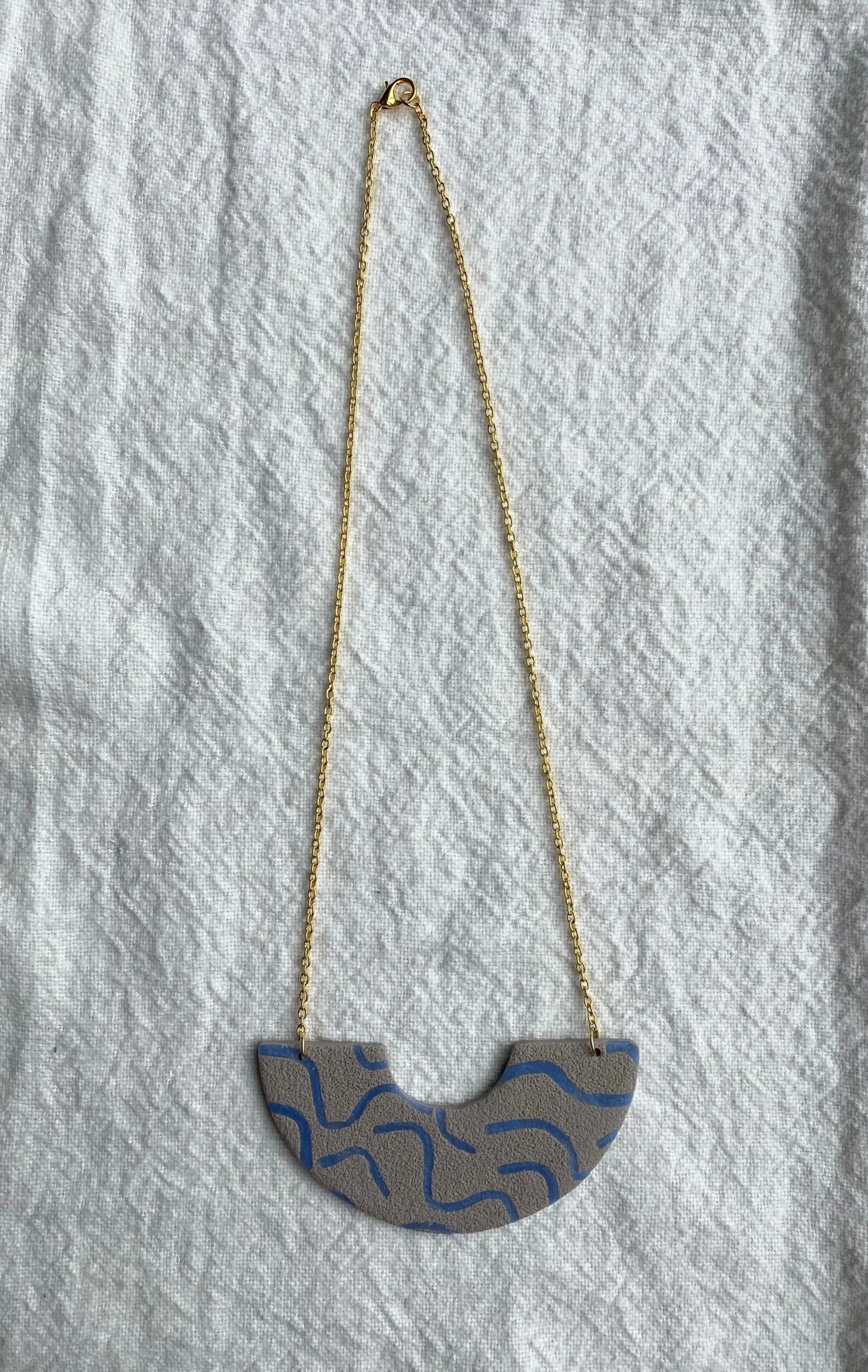 38D0BD50-5117-4A49-B3AE-1E21A36BF7D5