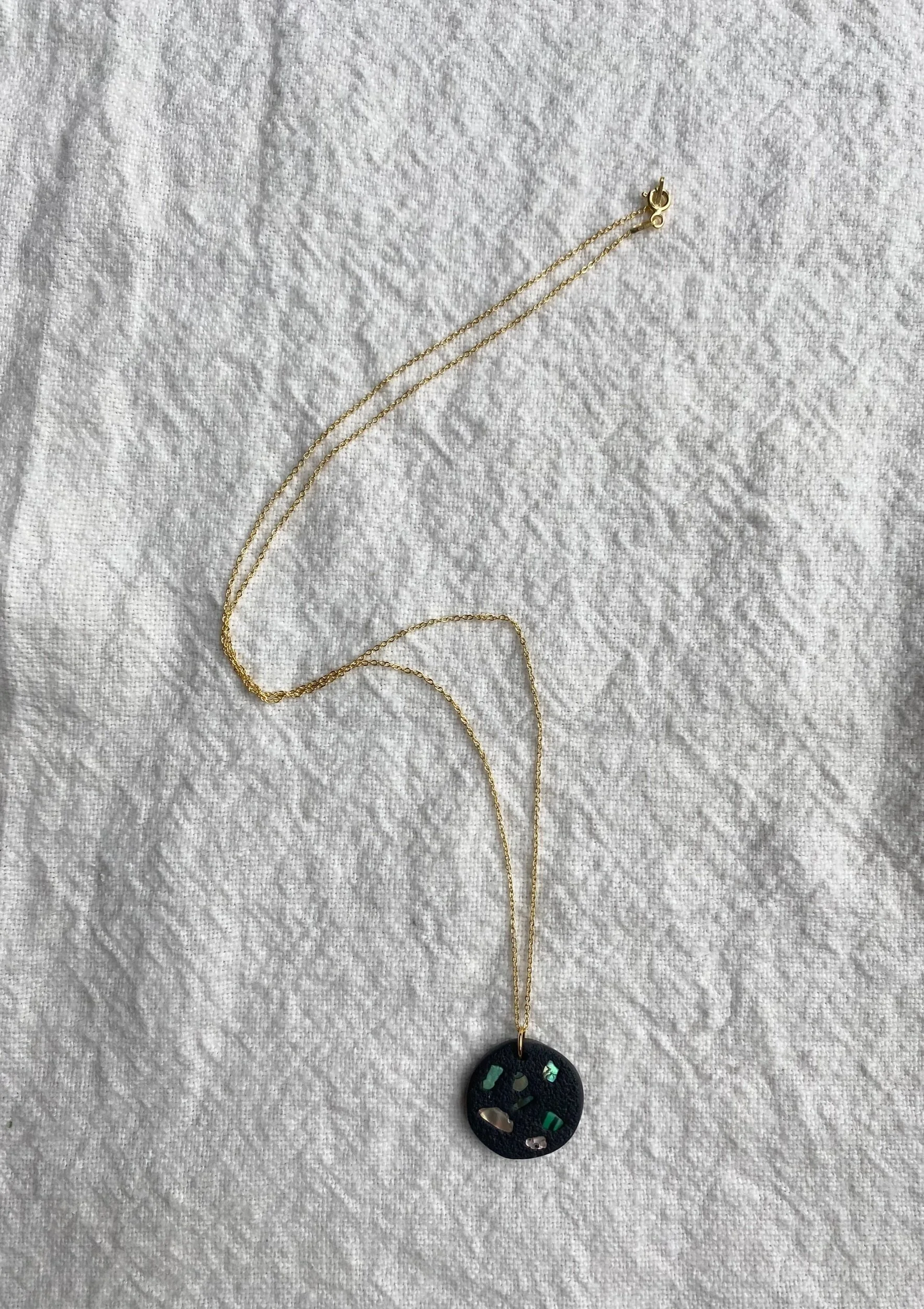 F46AB6D2-7561-435E-8183-6AF9A59DAF0C