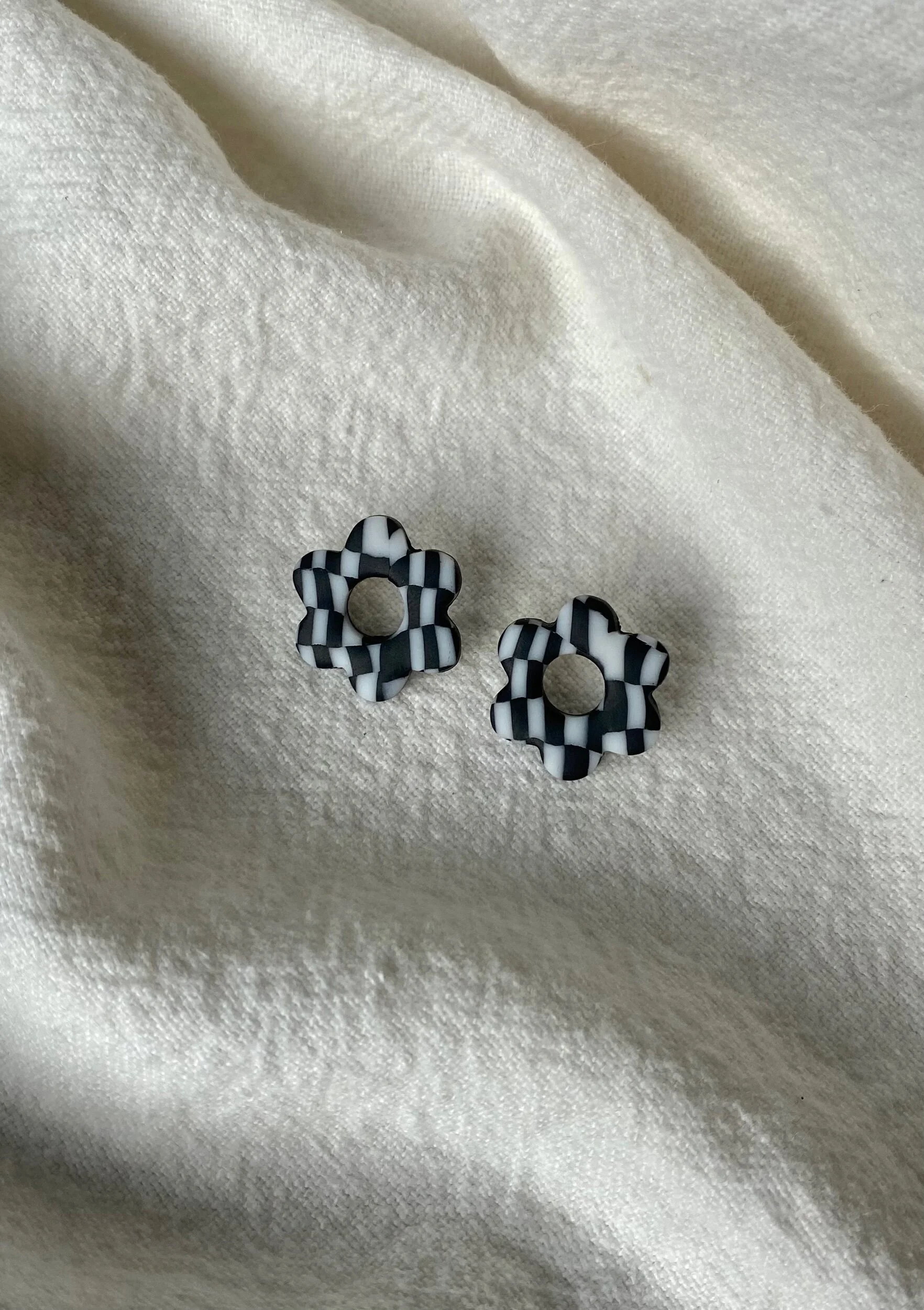 C28B61DE-8A85-4F36-8BC1-2583FC86EA32