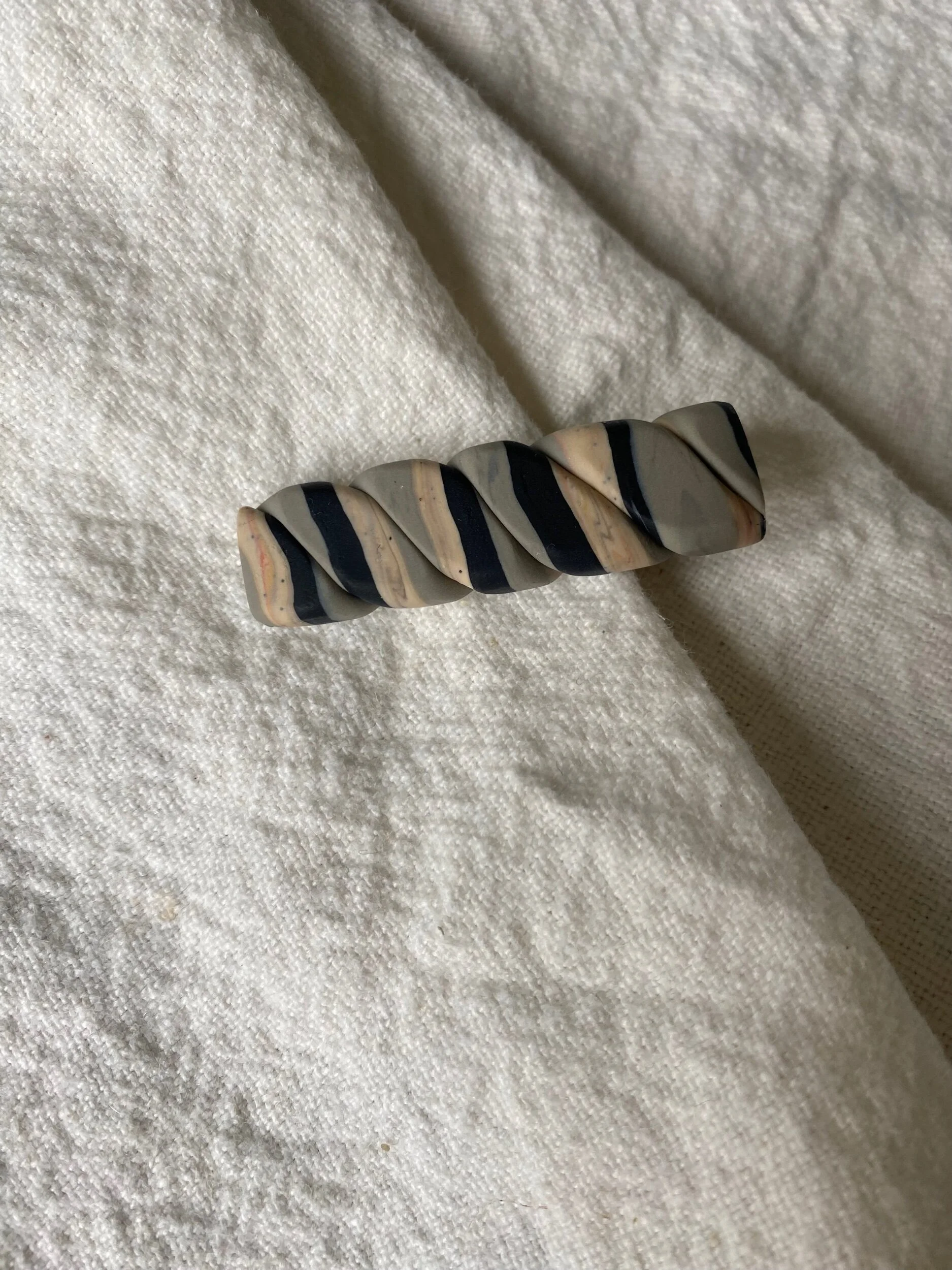 71AE8A33-A53F-4DE3-9AD8-E87E581BE62B