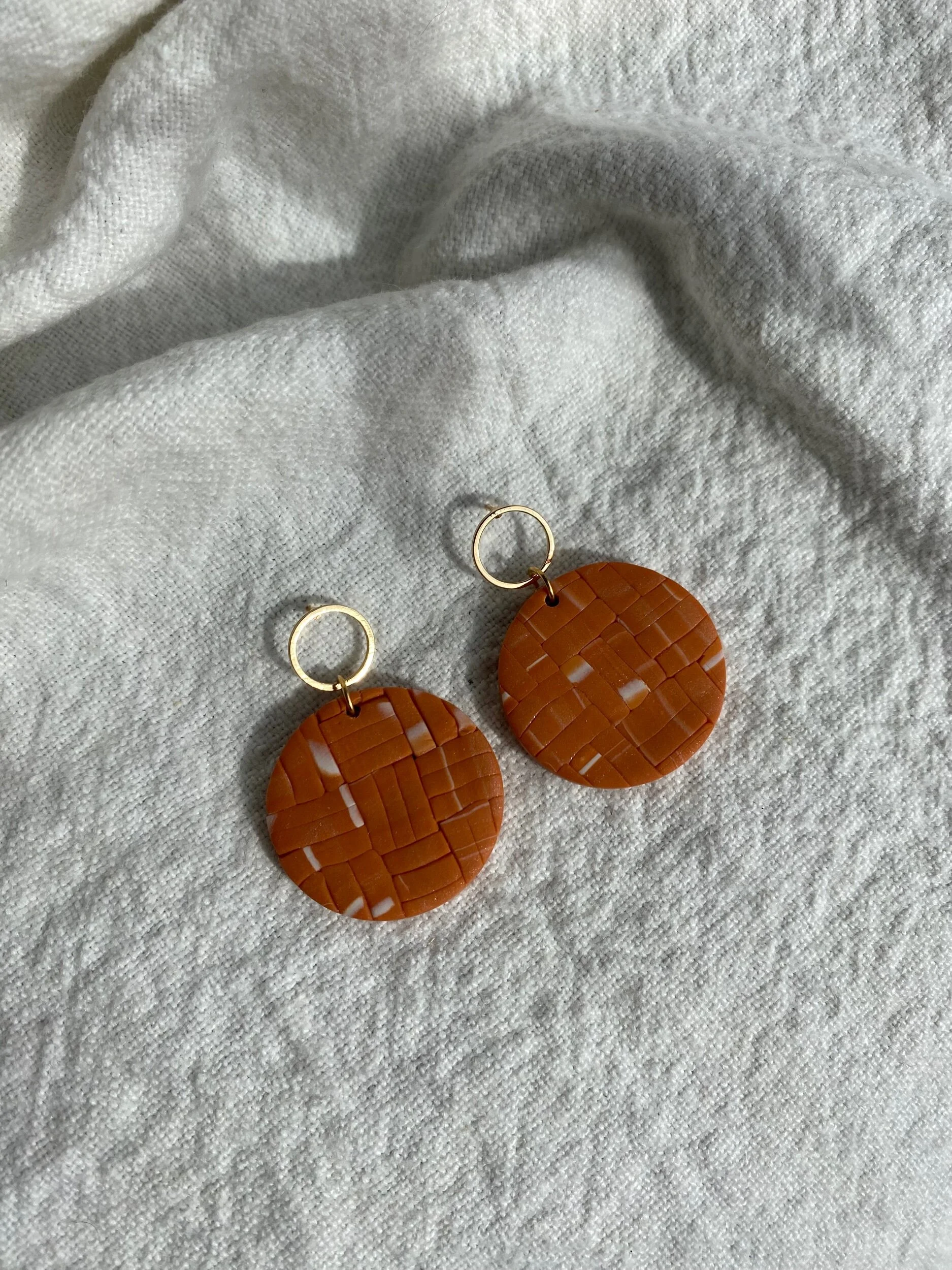 0B06CA7B-DEC3-4C64-8EEE-2E9A354400D5