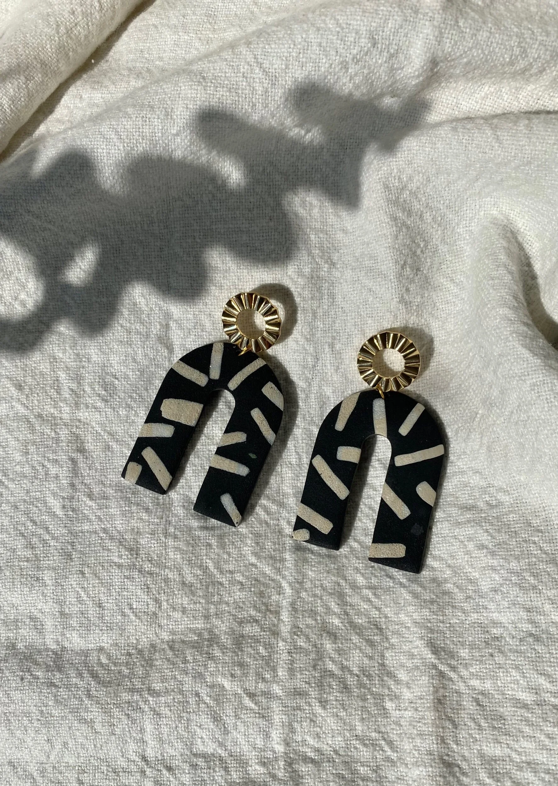 D76C9EFB-D6AC-464B-9AE9-4BFA016B198D