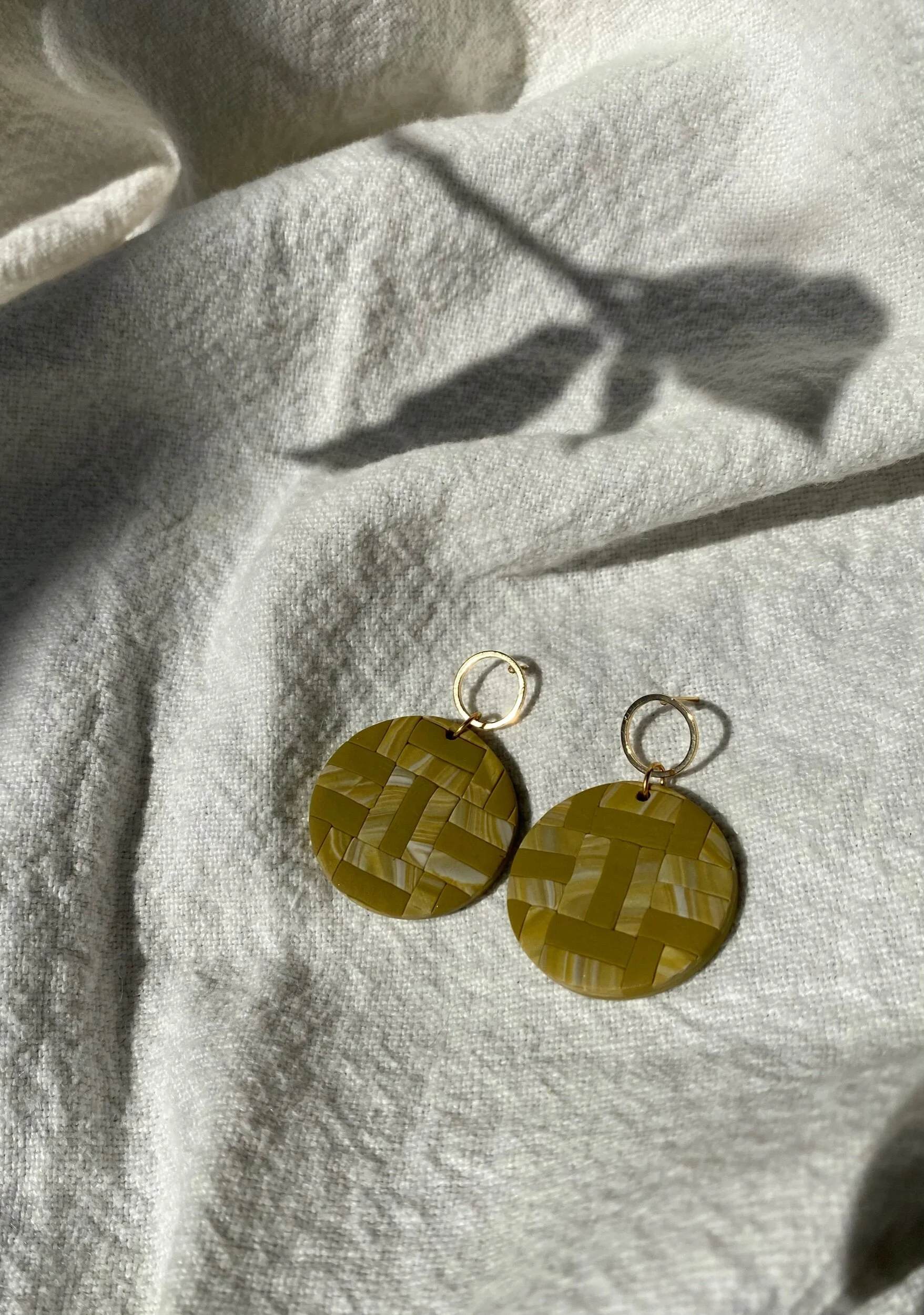 604F8233-5167-4B34-B1AC-C35311291F8B