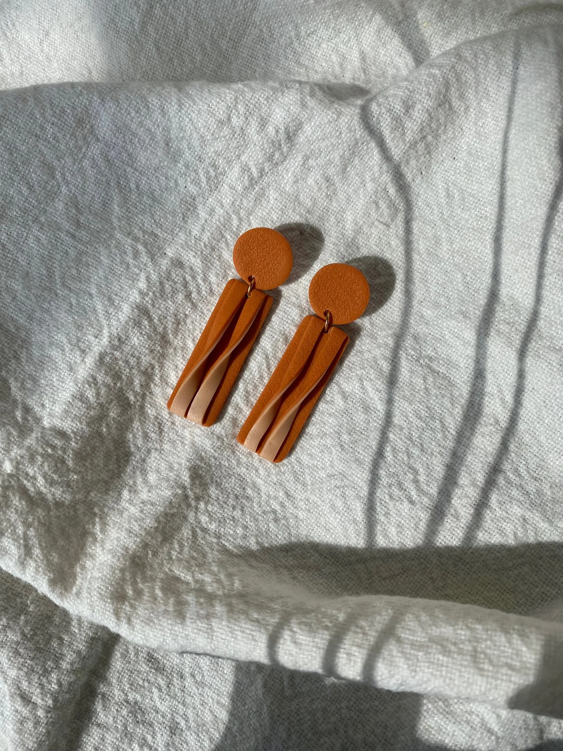 1B075F53-BB66-4A93-9718-AD2A61F4BDDA