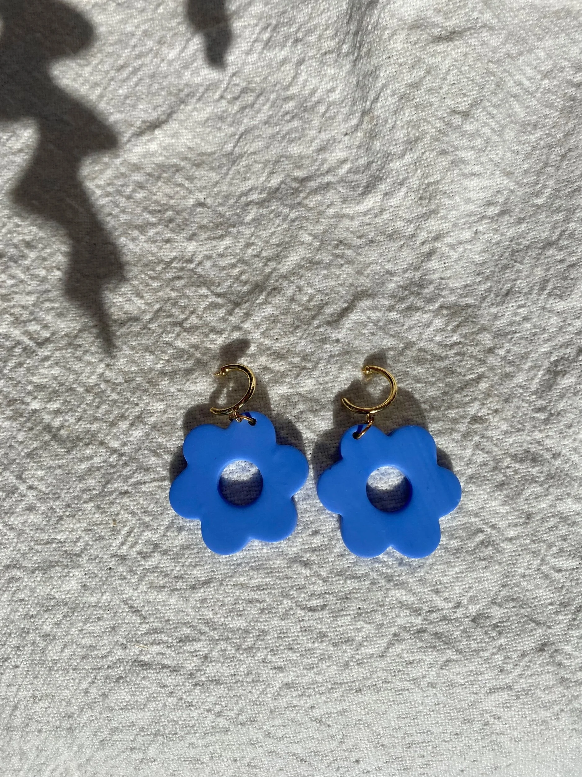 AA6BD167-810D-4486-BF84-B18D3CEBDF40