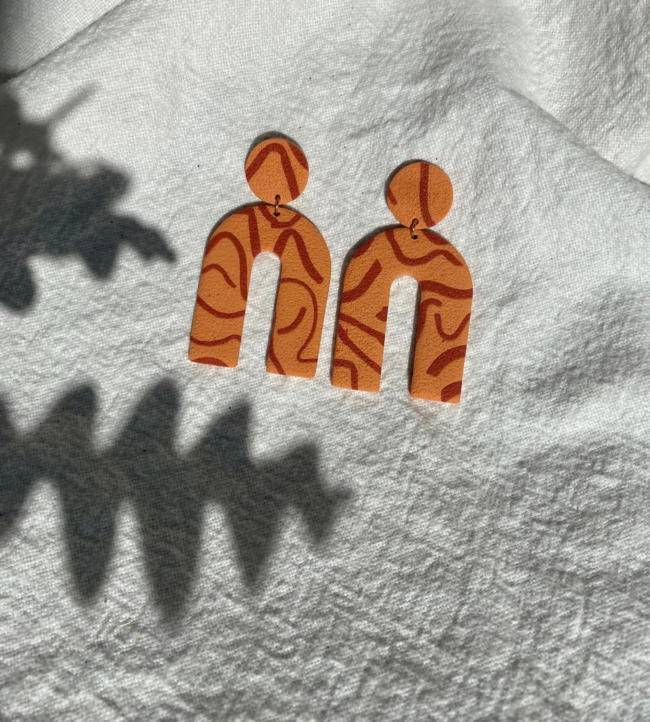 C00DF646-CF19-4116-9A28-3EDE47F8416B