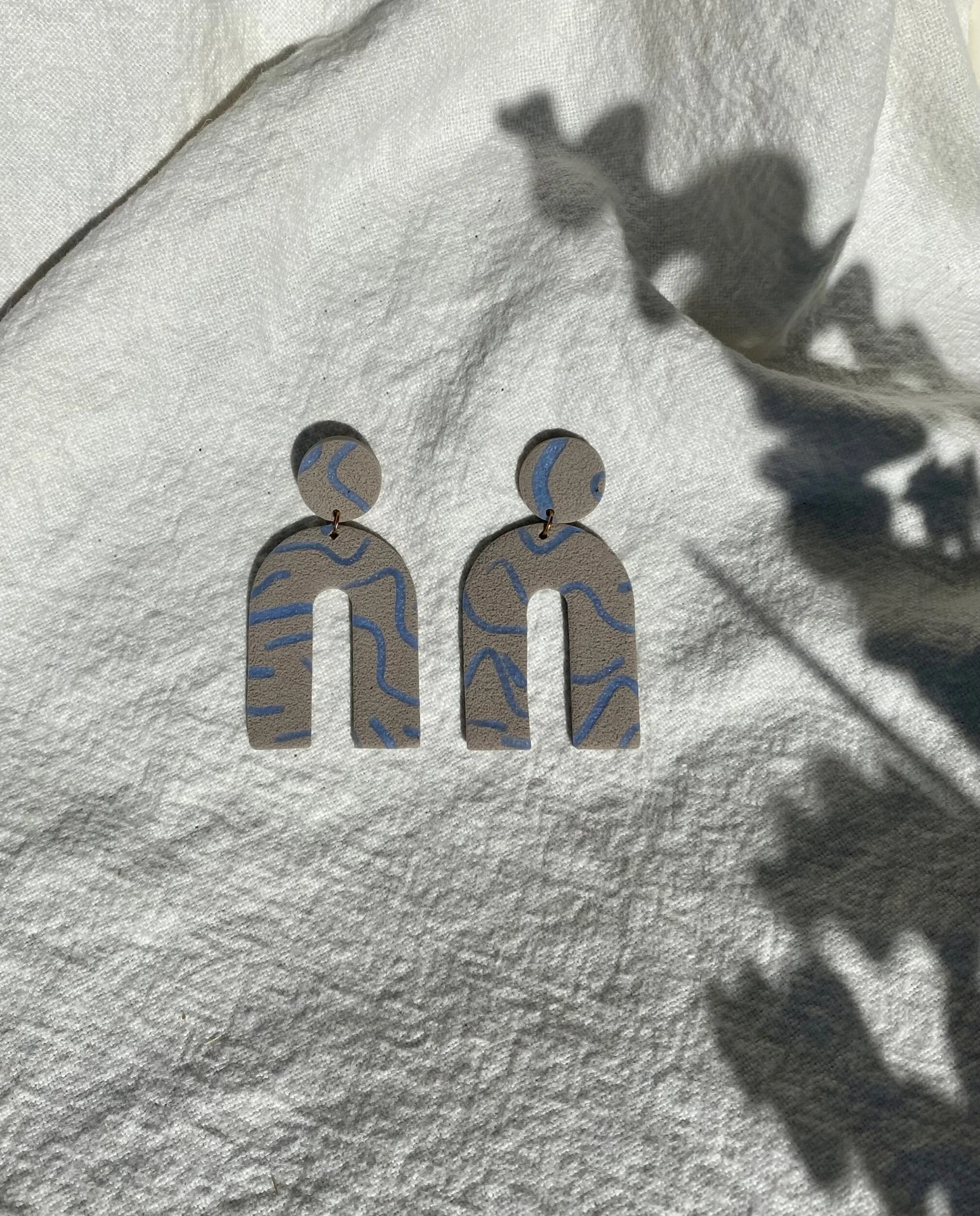 E107E76D-62DC-4B33-8F90-6647ACE1B012