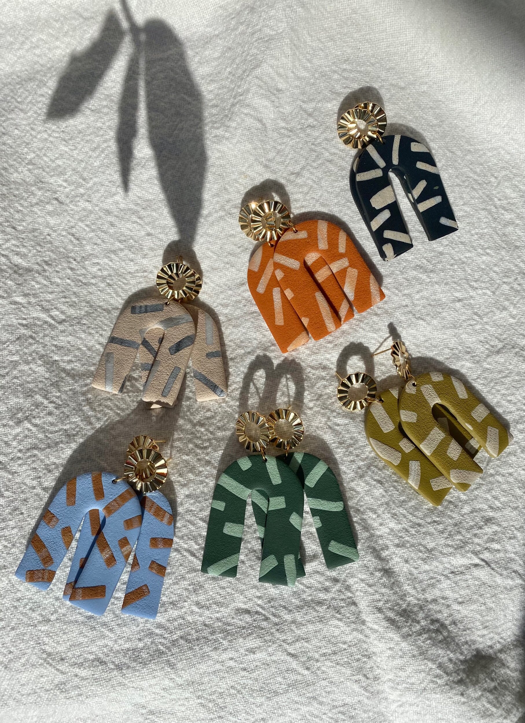 F8C43EE3-725B-4575-9518-DDD463AF4F11