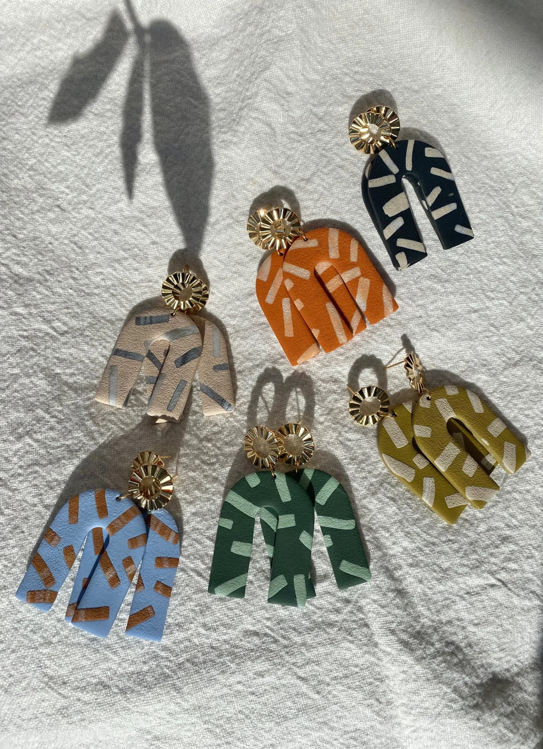 E5C5AB38-0465-43BF-A230-1E6F23DC754A