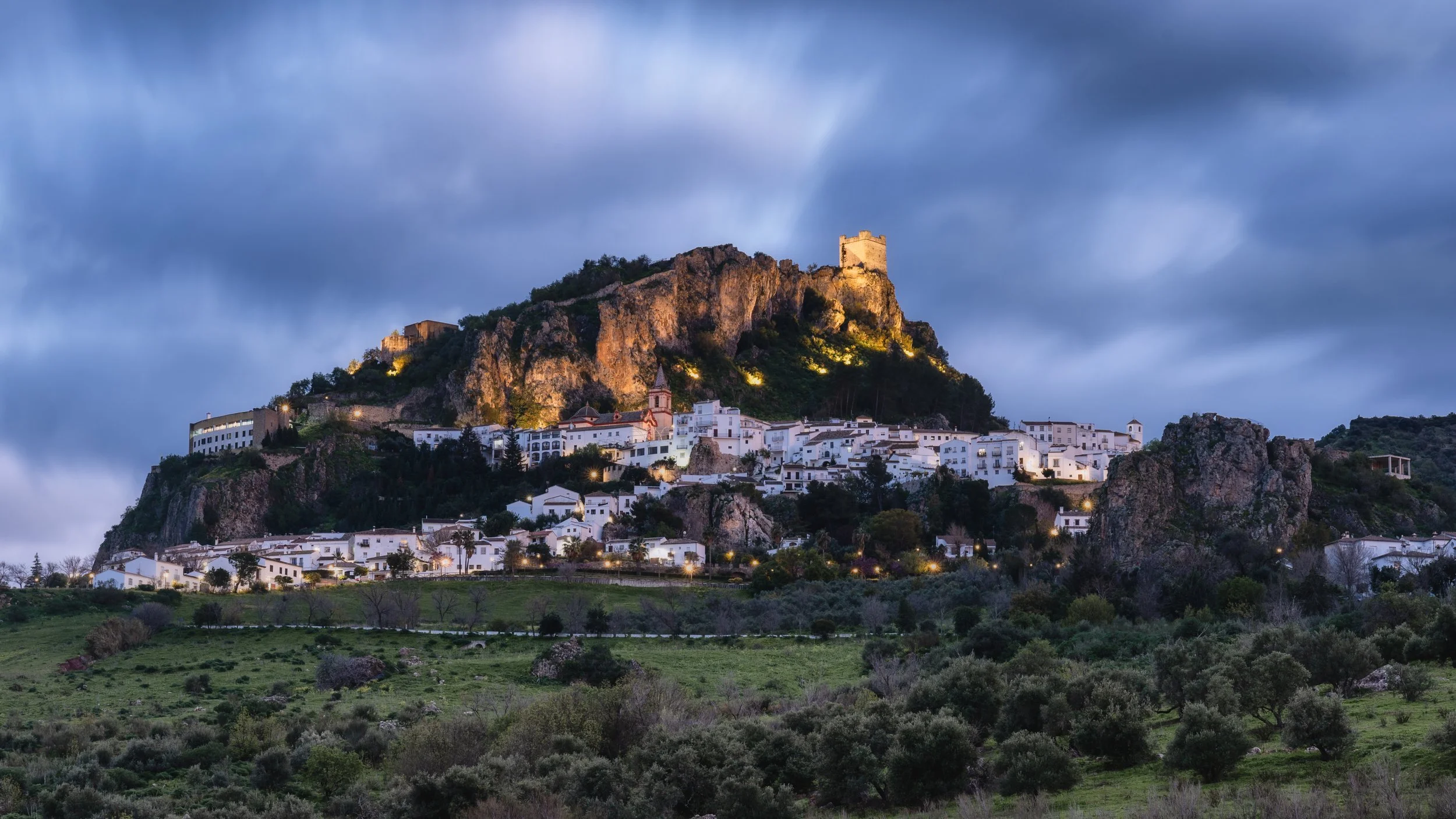 Zahara de la Sierra blue hour