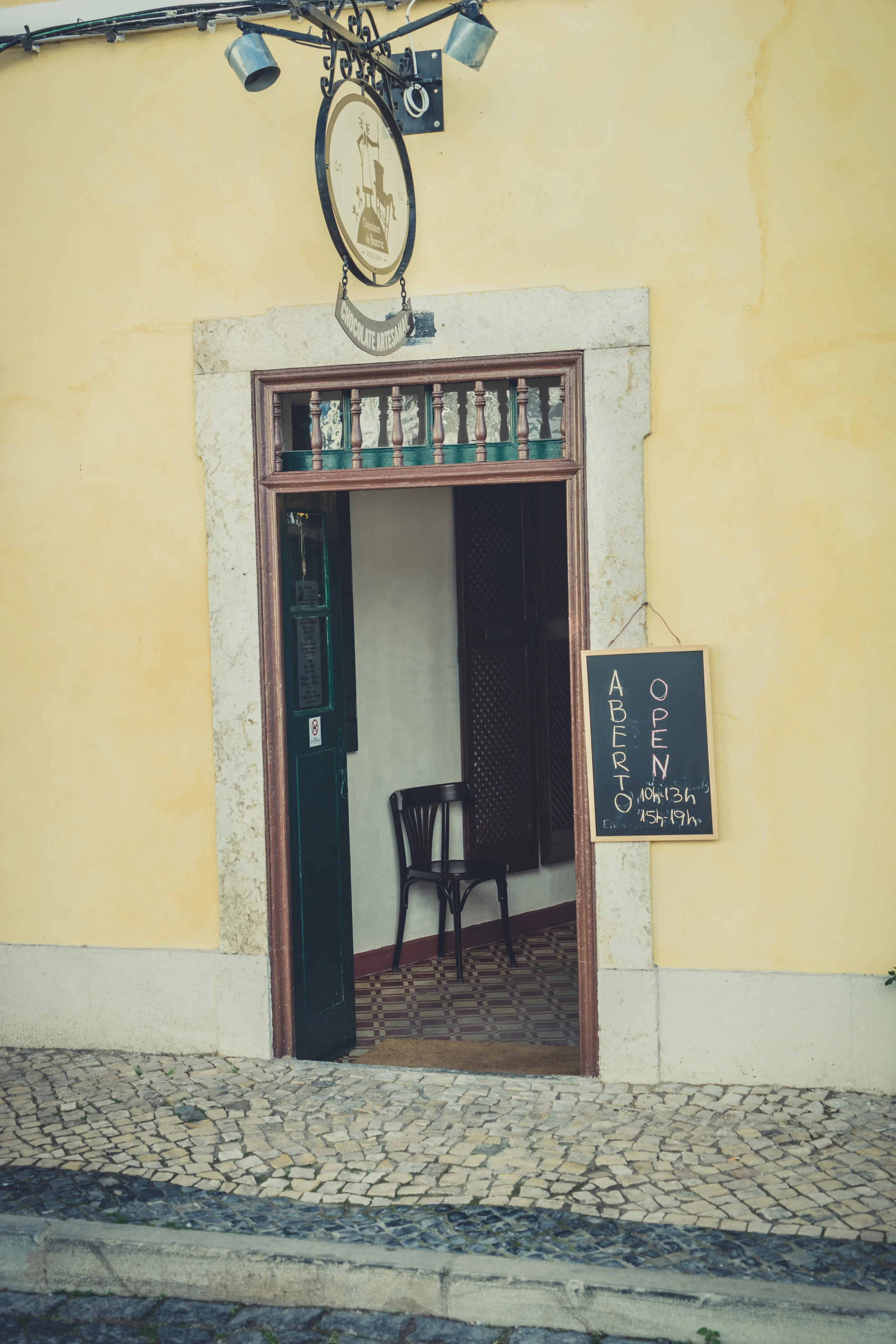 Small shop front in Faro. FAro in the algarve. Old town Faro.jpg