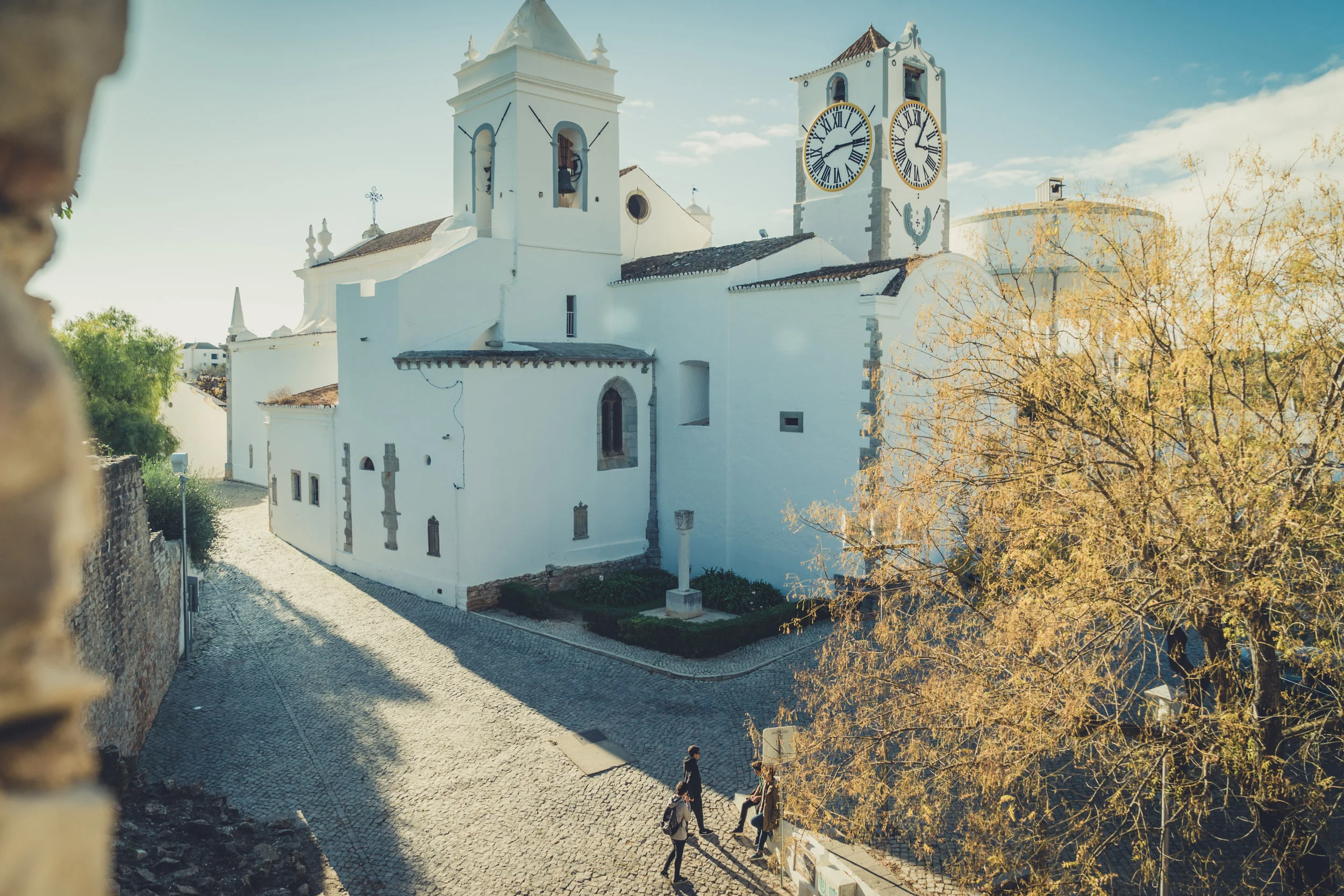 Tavira Roman Bridge. Old town Tavira. Street scene in Tavira. Algarve. (2).JPG