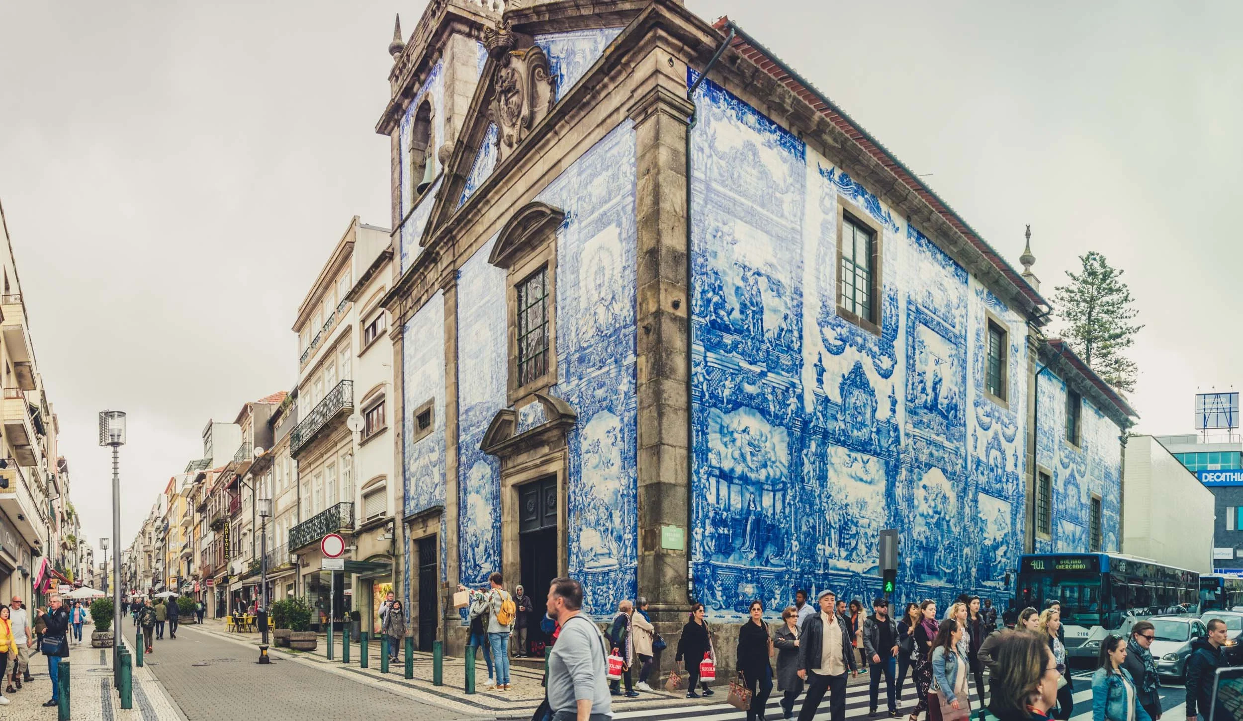 4 days in porto Chapel of Souls.jpg