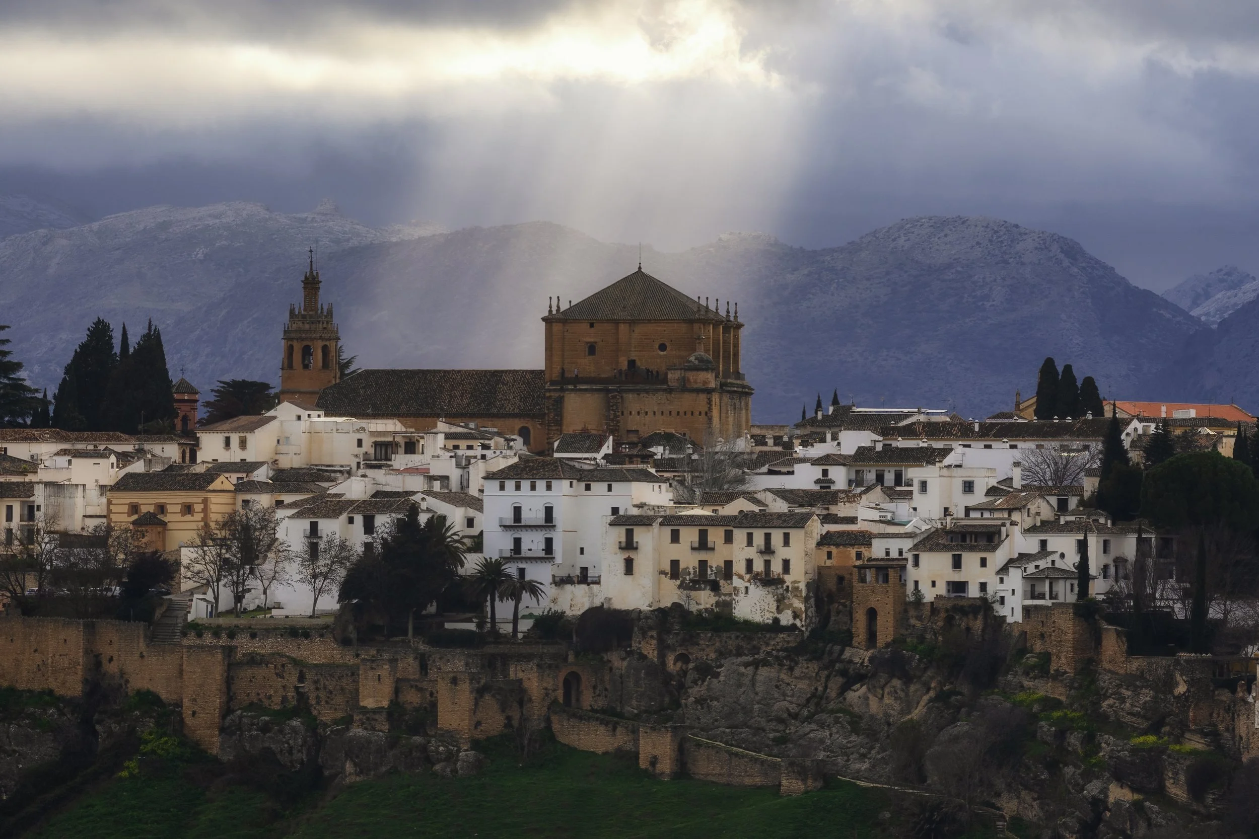 Sunbeams over the town of Ronda