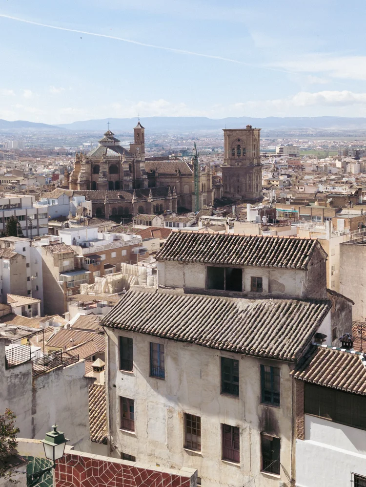 Hiking to the viewpoint in Granada 4