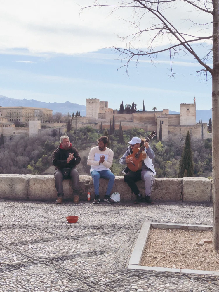 Hiking to the viewpoint in Granada 6