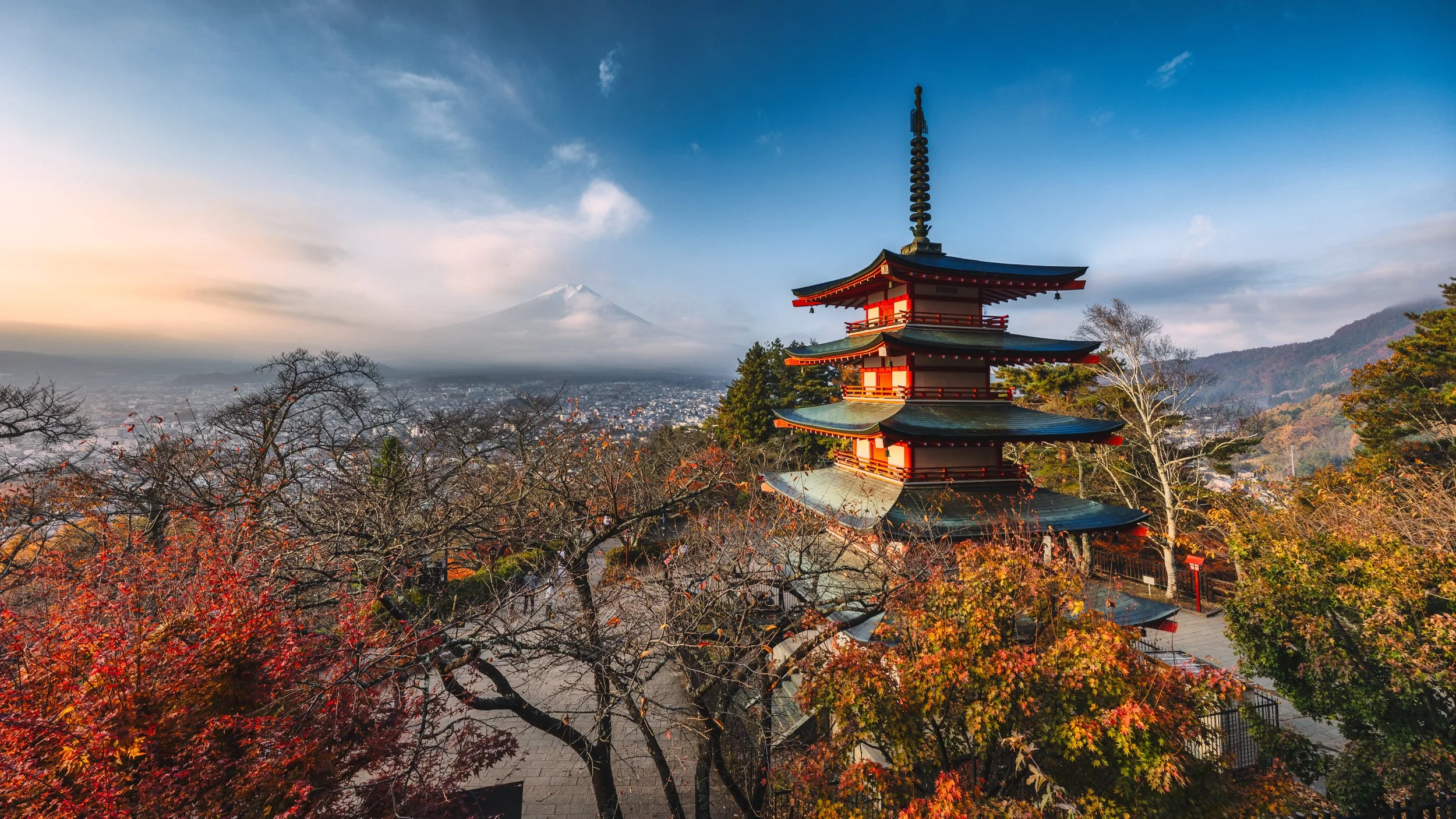 10 Essential Tips for Photographing Japan in Autumn