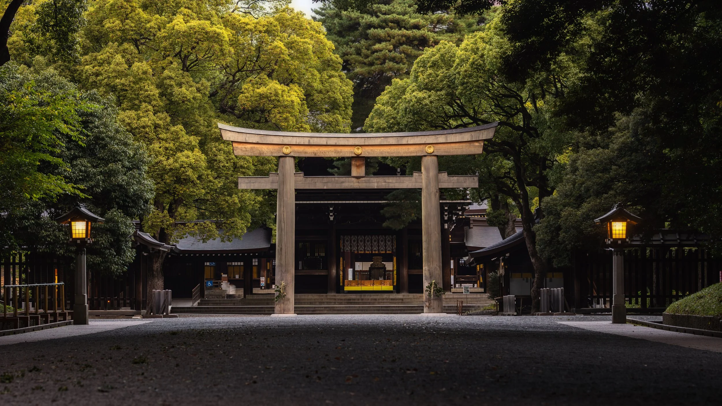 Tokyo Street Photography: Finding Quiet in the City's Chaos