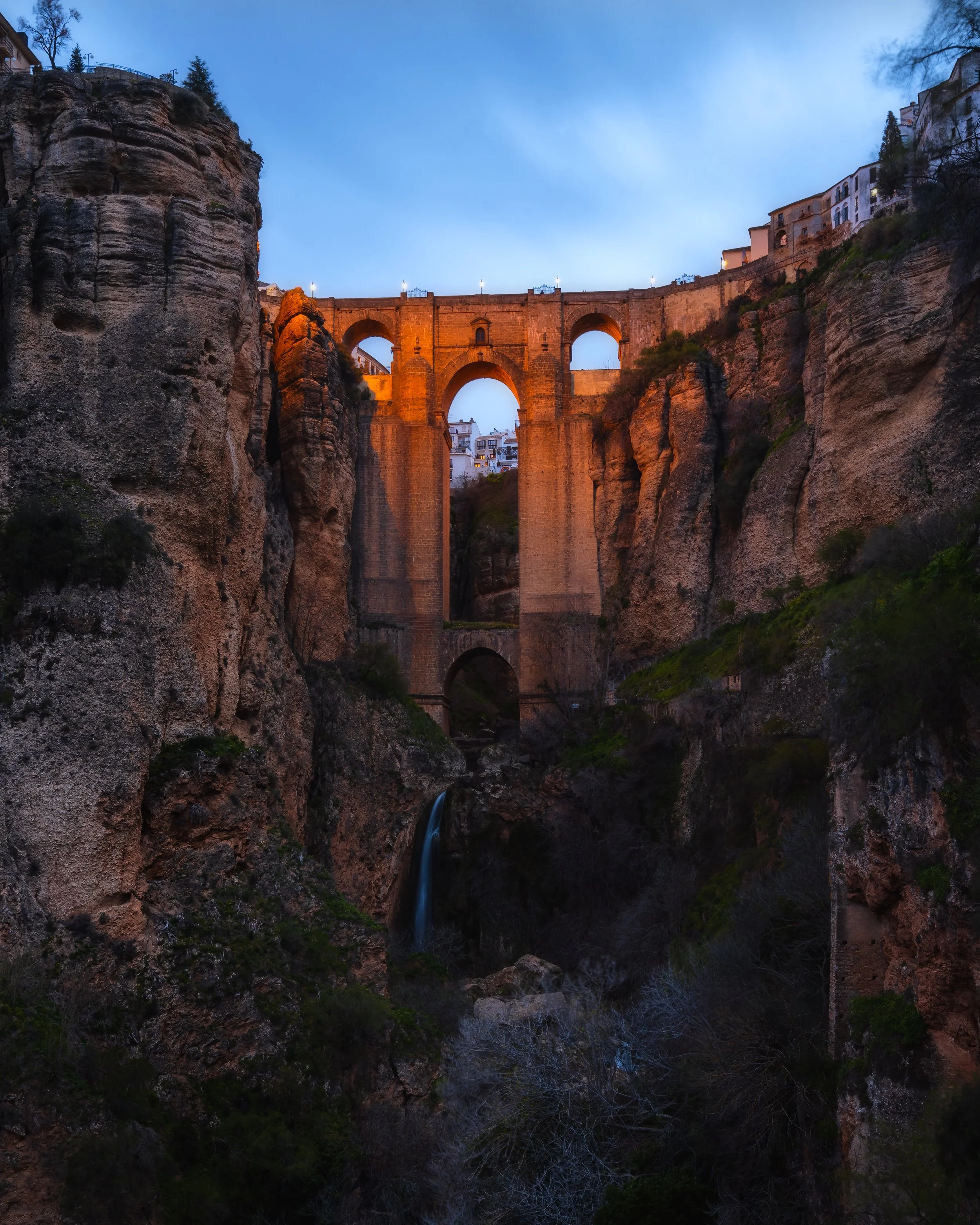 Blue hour photography of Puente Nuevo in Ronda