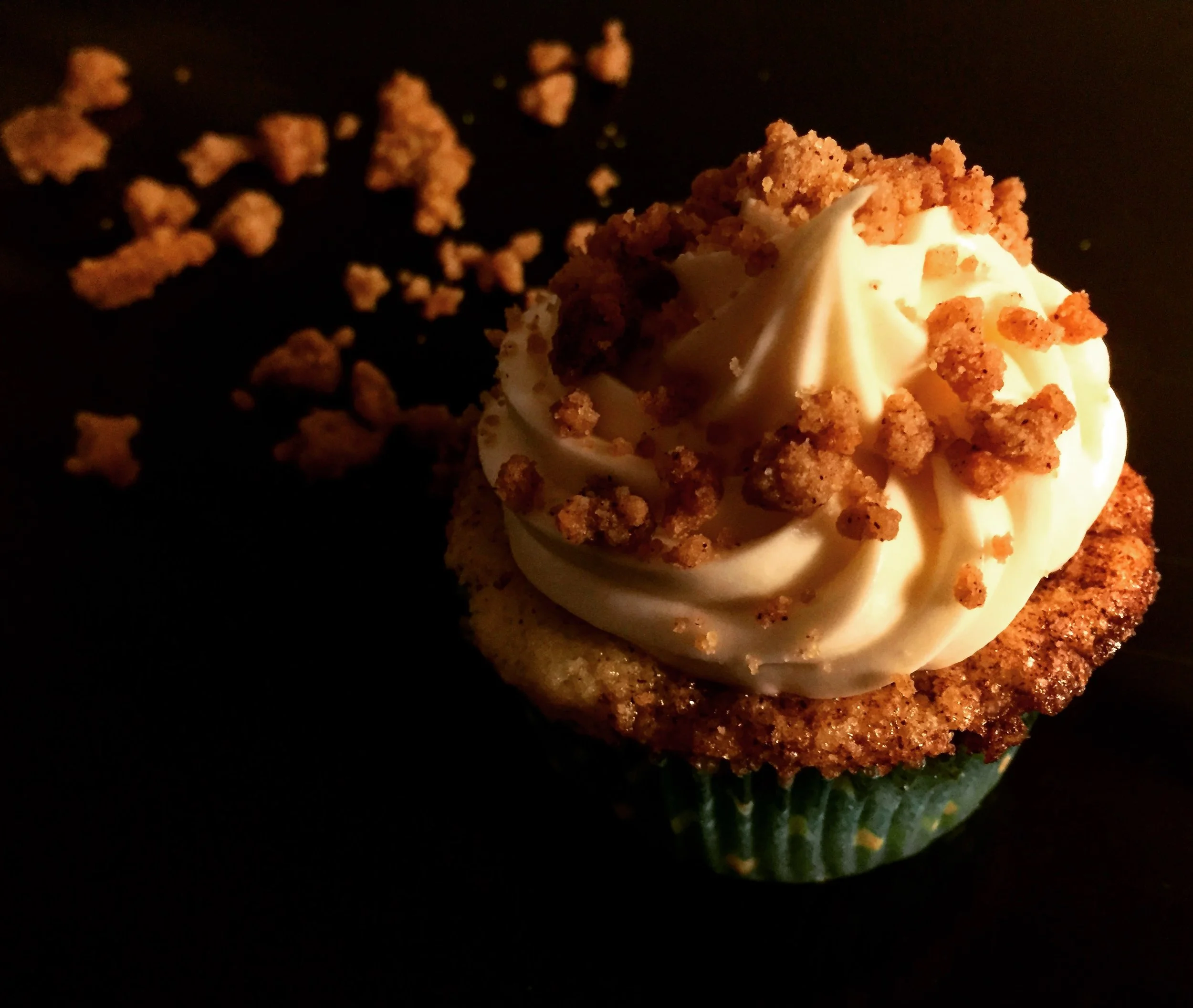 Cinnamon Bun Cupcakes with Cream Cheese Frosting