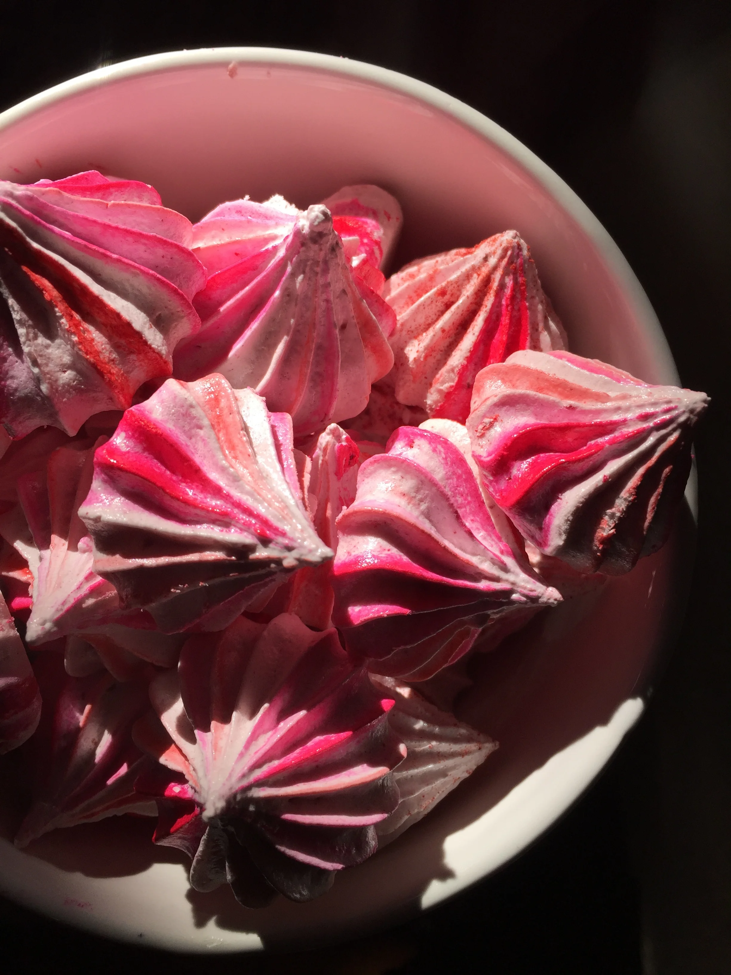 Strawberry Meringue Kisses