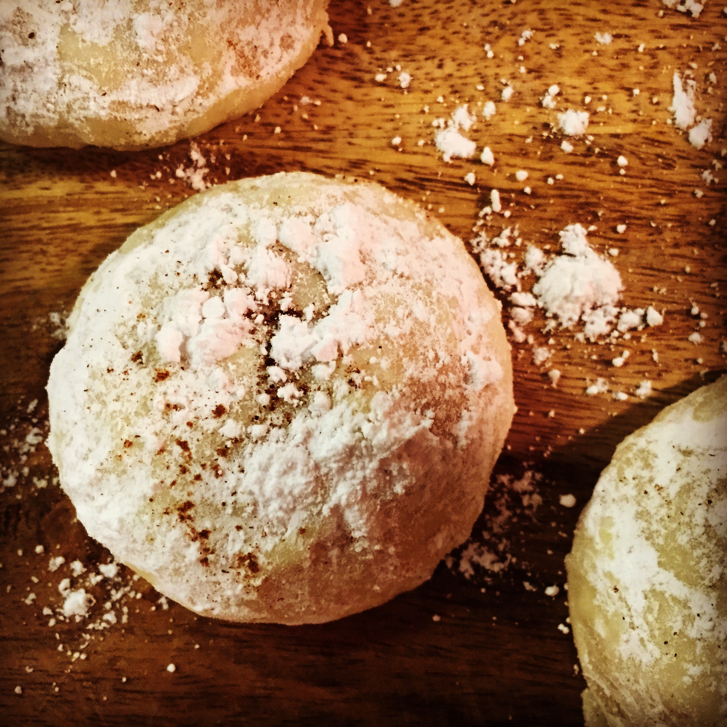 Brown Butter Cardamom Shortbread Cookies