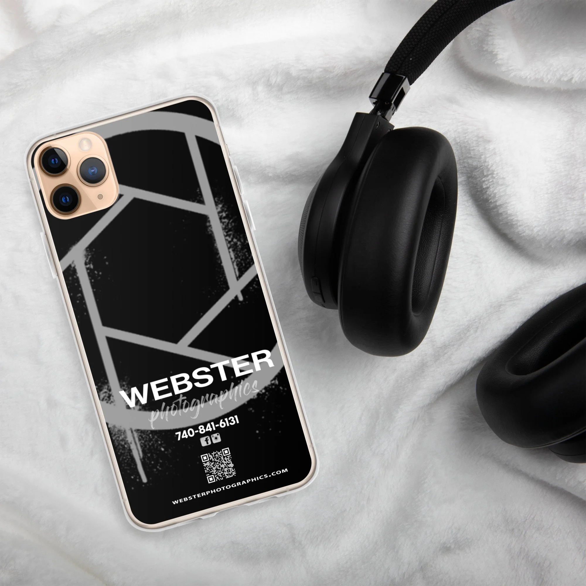 iphone-case-iphone-11-pro-max-lifestyle-2-63e44af14b820.jpg