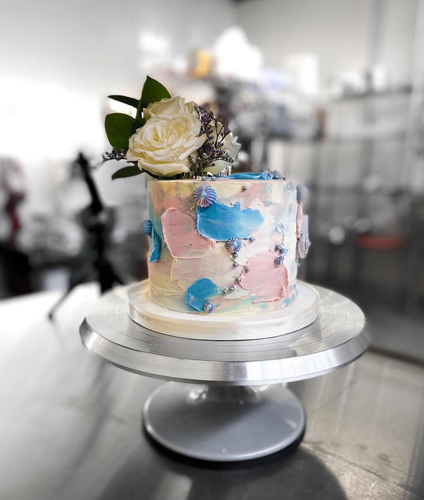 Gender reveal cakes are all the rage these days! Guess what colour the inside of this one is.
.
#genderreveal #themedcake #freshflowers #pinkorblue #thornhillbaker #thornhillbakeshop #torontopastry #The6ix  #torontocakes #wearefamily #manalbashirtoro