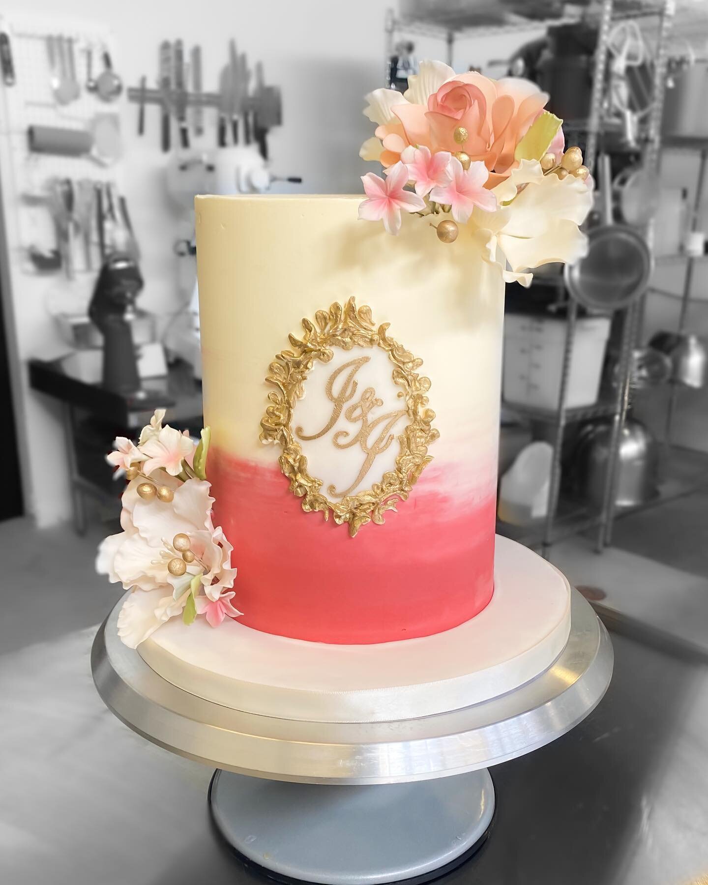 This was cake 2/2 for a lovely couple that wanted two different flavours and designs for their wedding. The way we celebrate has significantly changed and I&rsquo;m loving all the creativity my clients challenge me with! Keep &lsquo;em coming!
.
##to