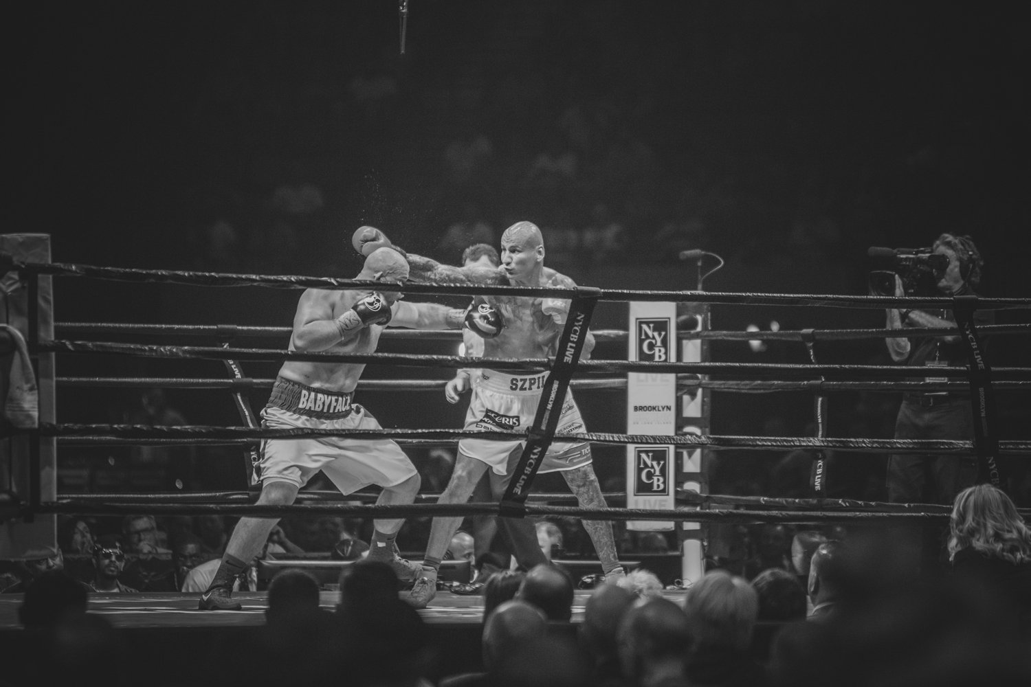 Adam Kownacki vs Artur Szpilka - Nassau Colliseum Boxing NYC photgraphy Sylwek Wosko DigitalReflectionStudio (35).jpg