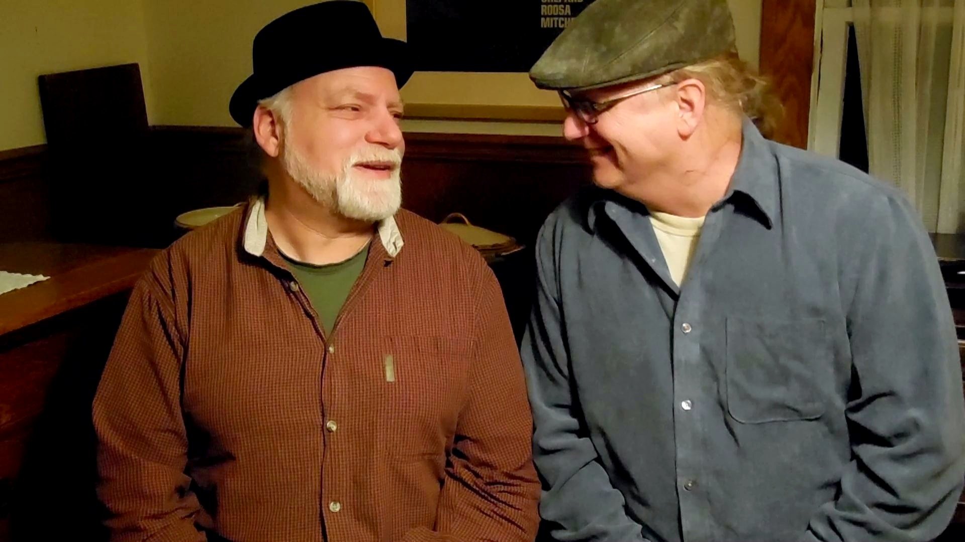 LIVE MUSIC: Thompson 'n Tolins