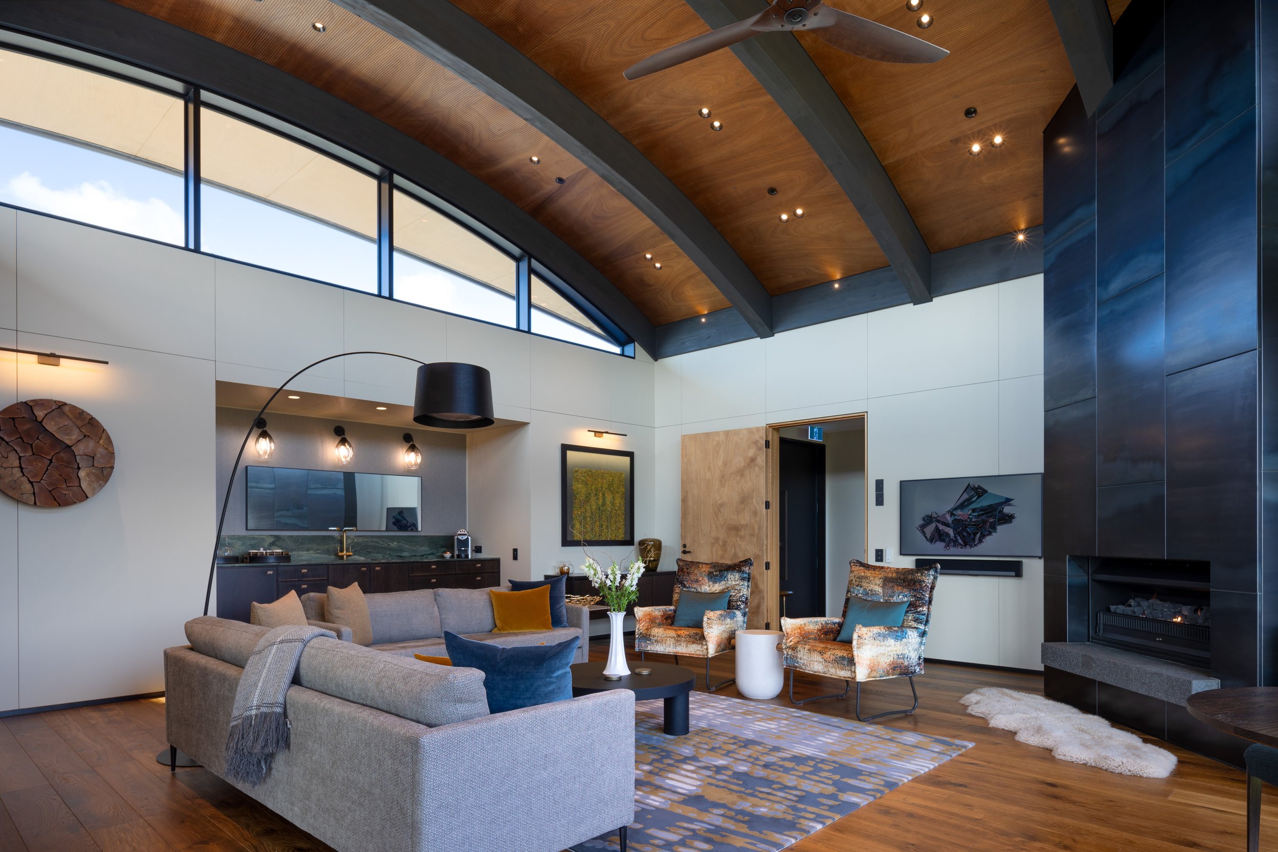 R6__4732-Edit.jpg
