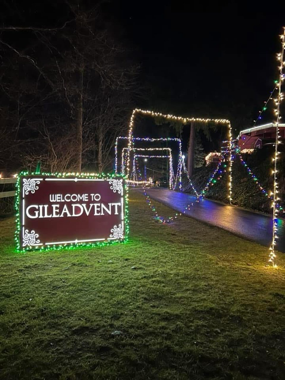 Taking advantage of those Black Friday sales? 🏷️Check out the Amazon wishlist in our bio and help us decorate Camp Gilead for GileAdvent! Looking for another way to contribute? Join us for the GileAdvent Work Weekends on December 5-6 and 12-13! Meal