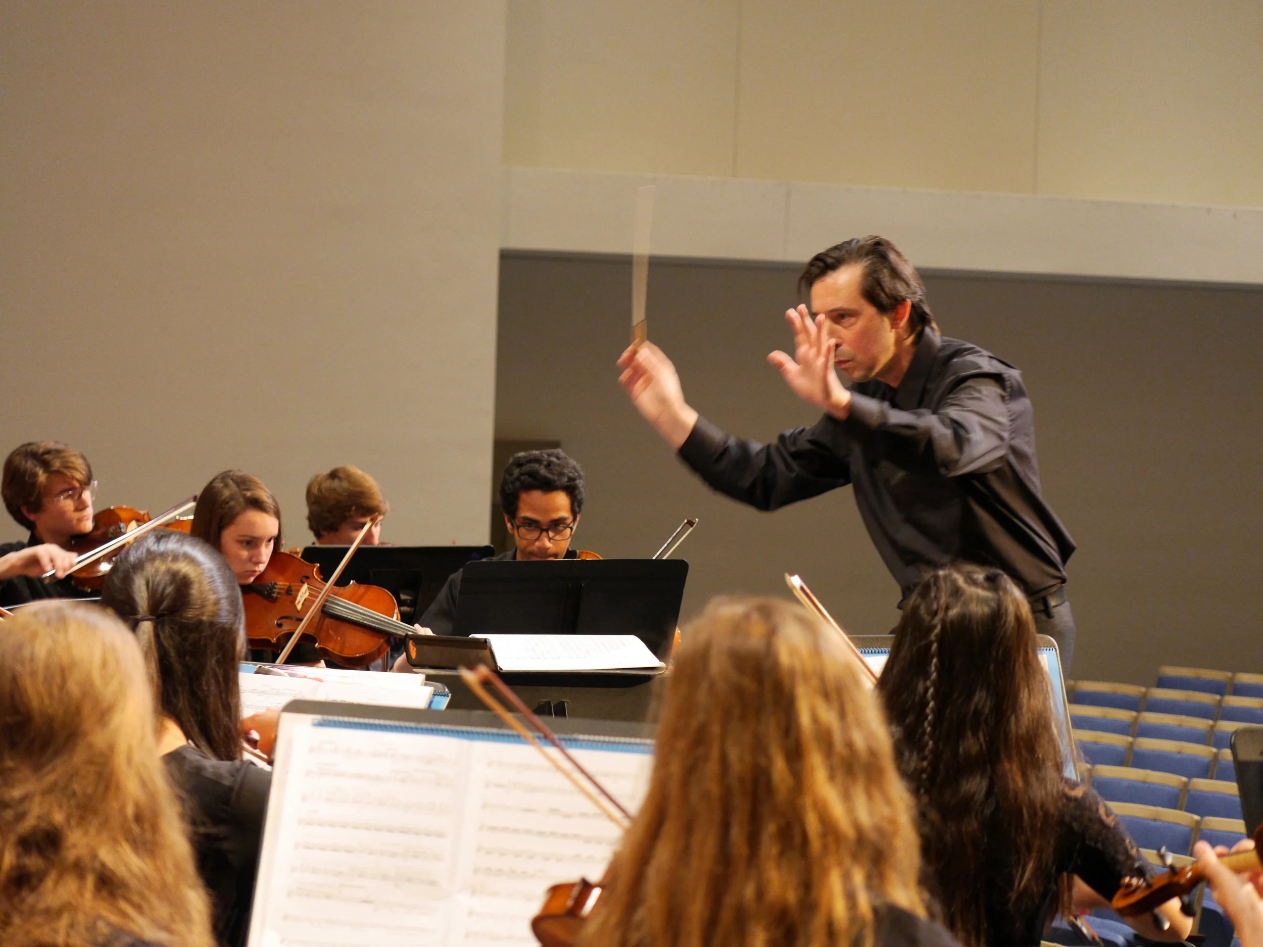 CELA GSW 17 conducting.jpeg