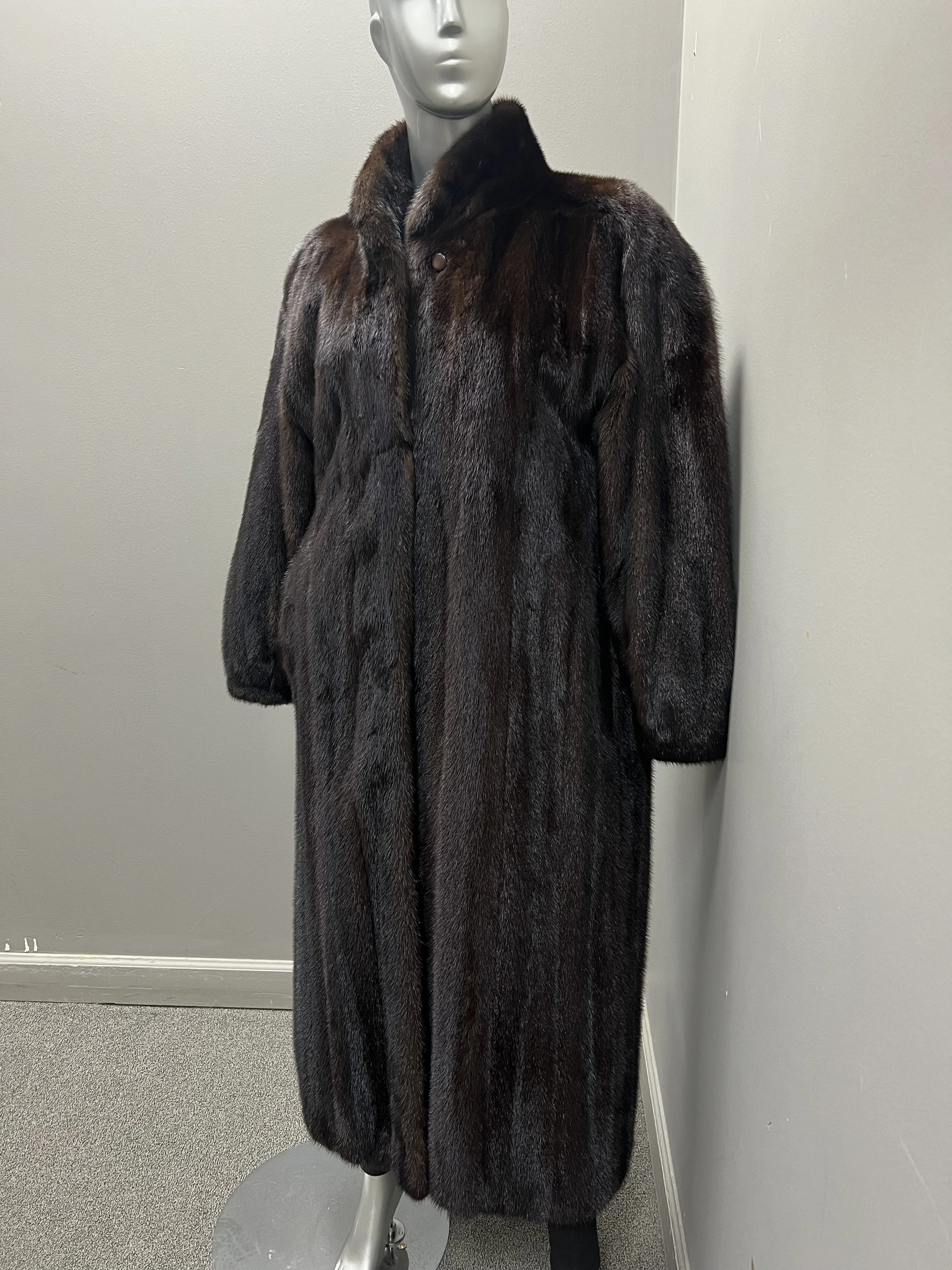 1380CC Full Length Mahogany Mink Coat Medium