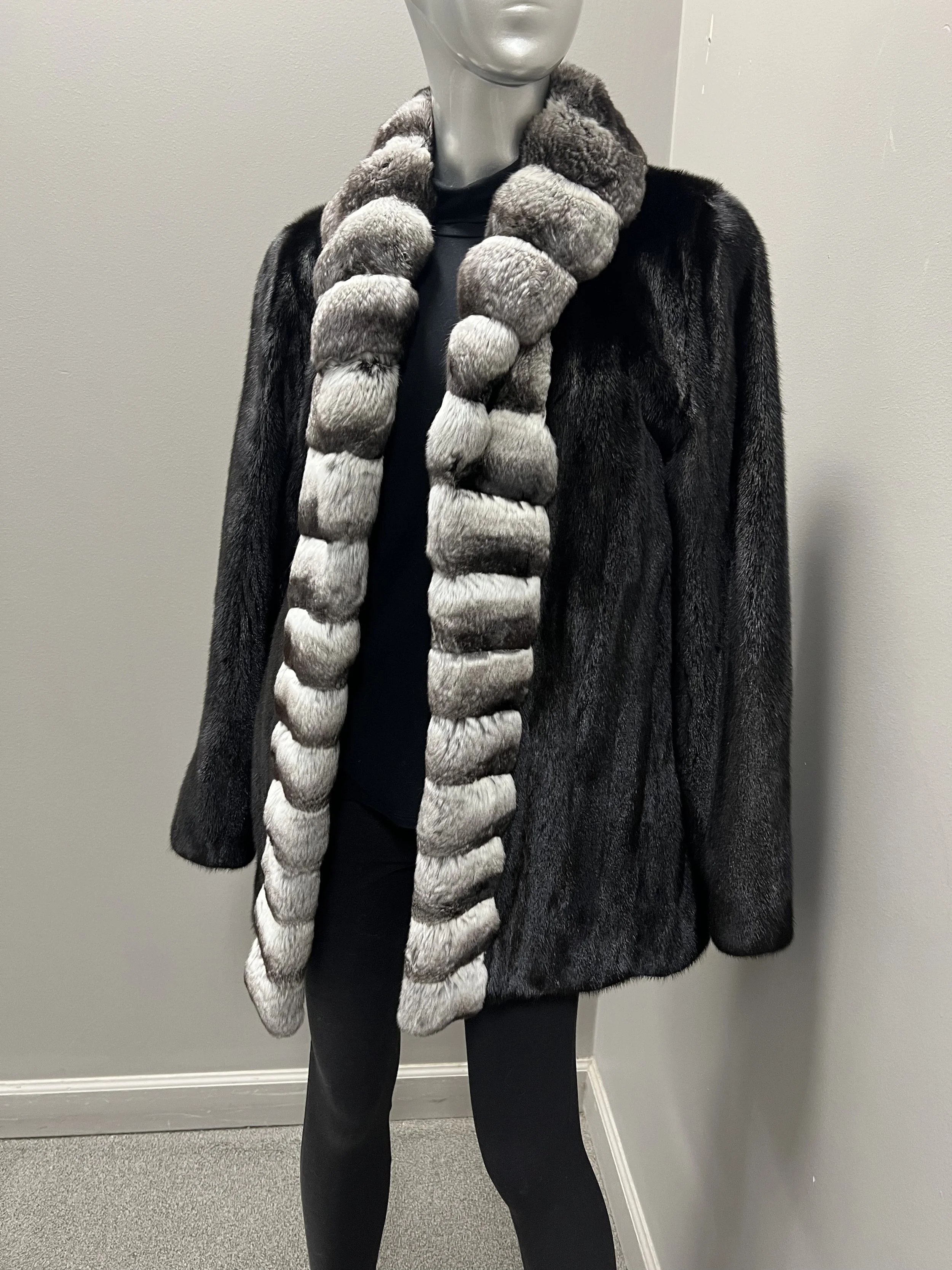 1365CC Ranch Mink Stroller With Chinchilla Tux Front Medium