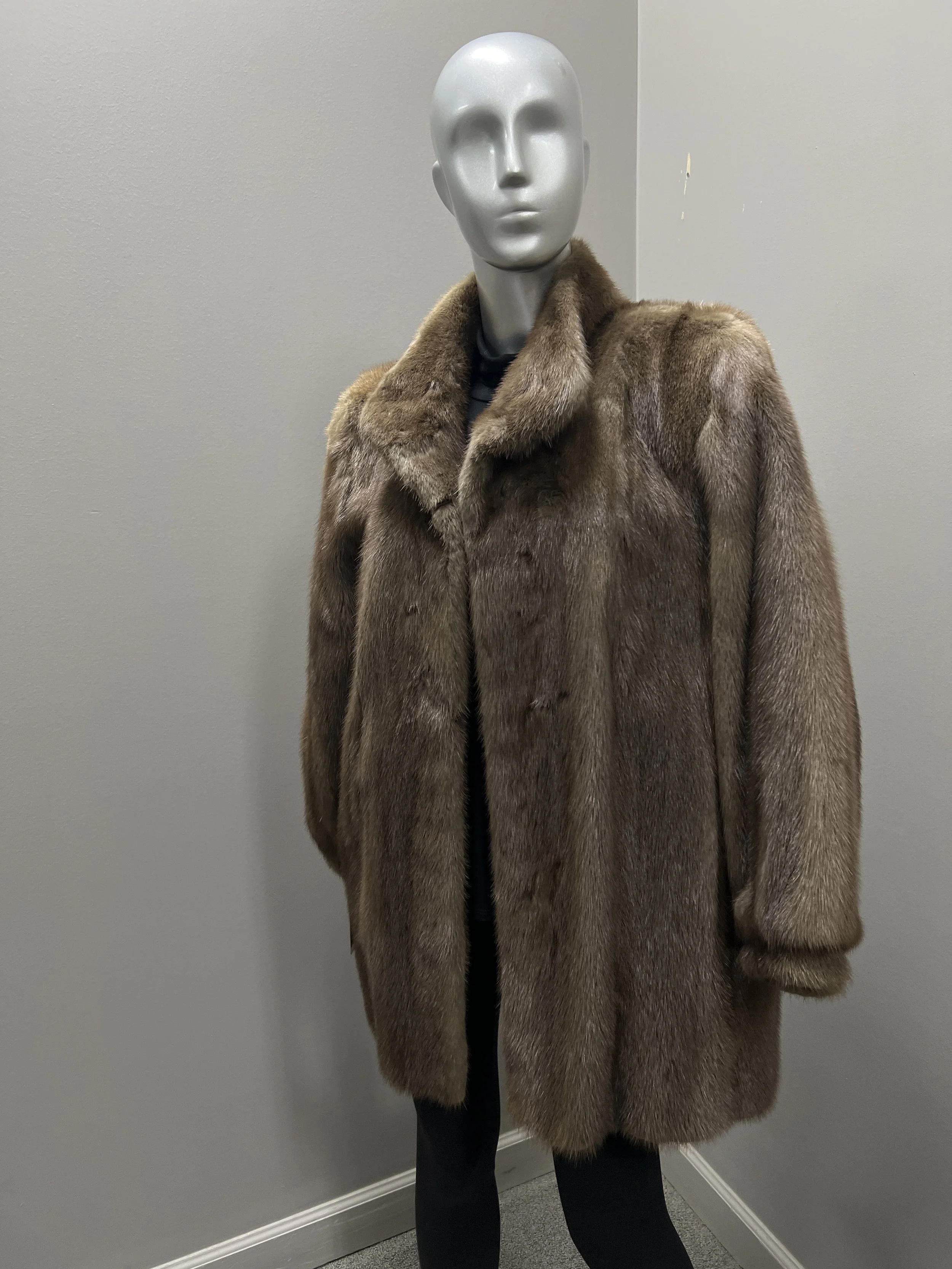 680 Uptone Mink Stroller