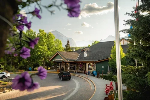 Lake Louise Inn - Lake Louise, AB, Canada