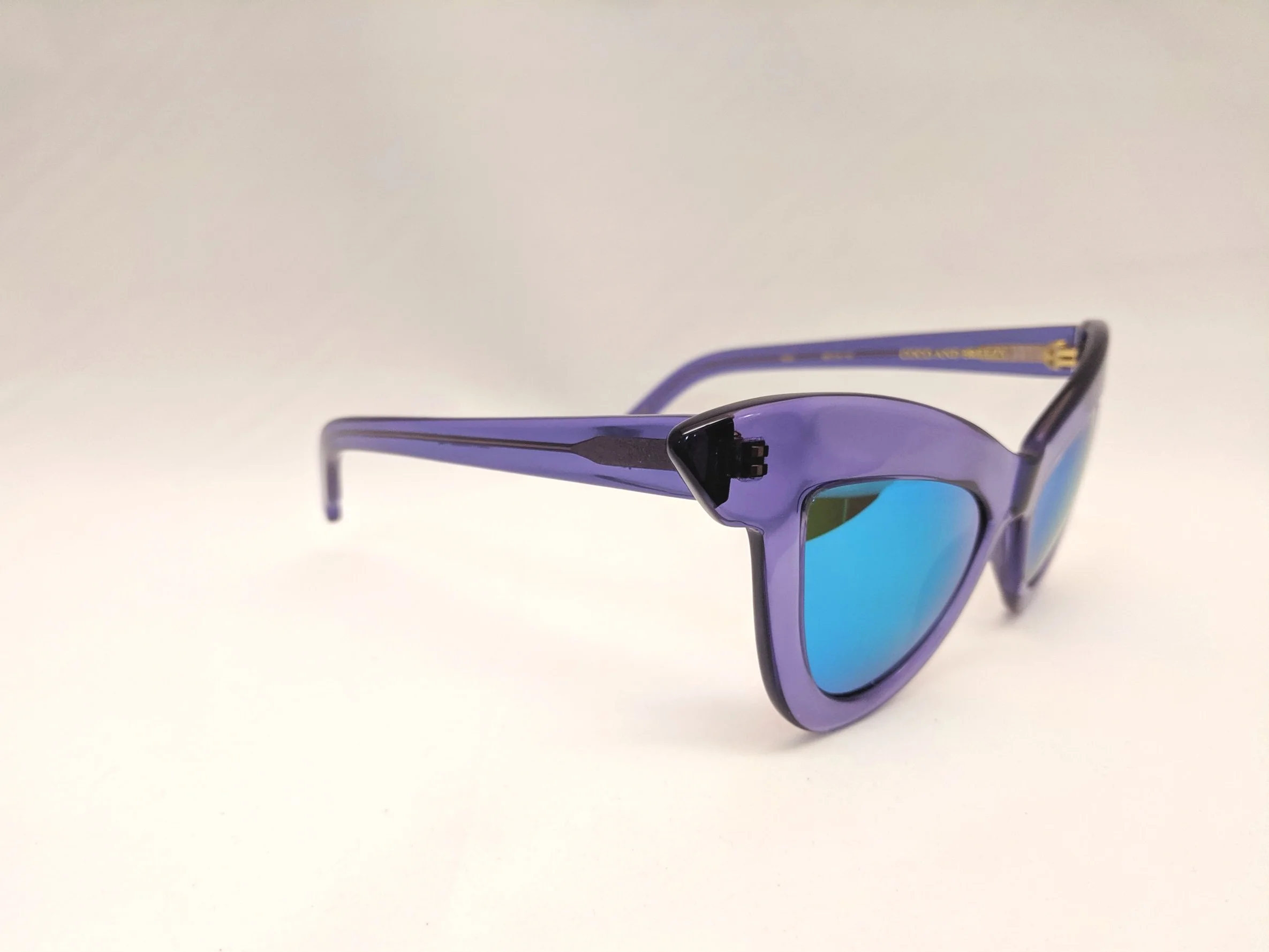 COCO AND BREEZY - SEASTAR — Eyes On Fifth