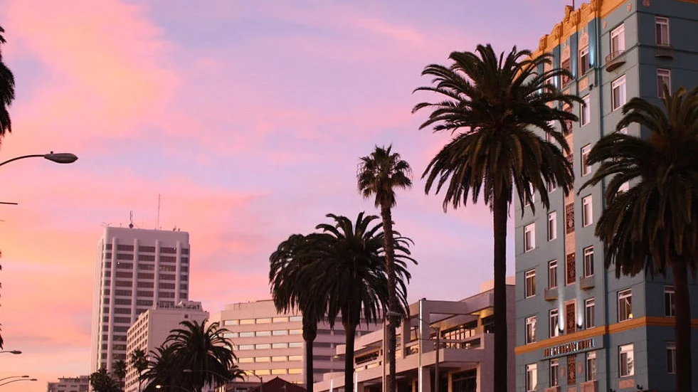 1200px-Ocean_Avenue.jpg