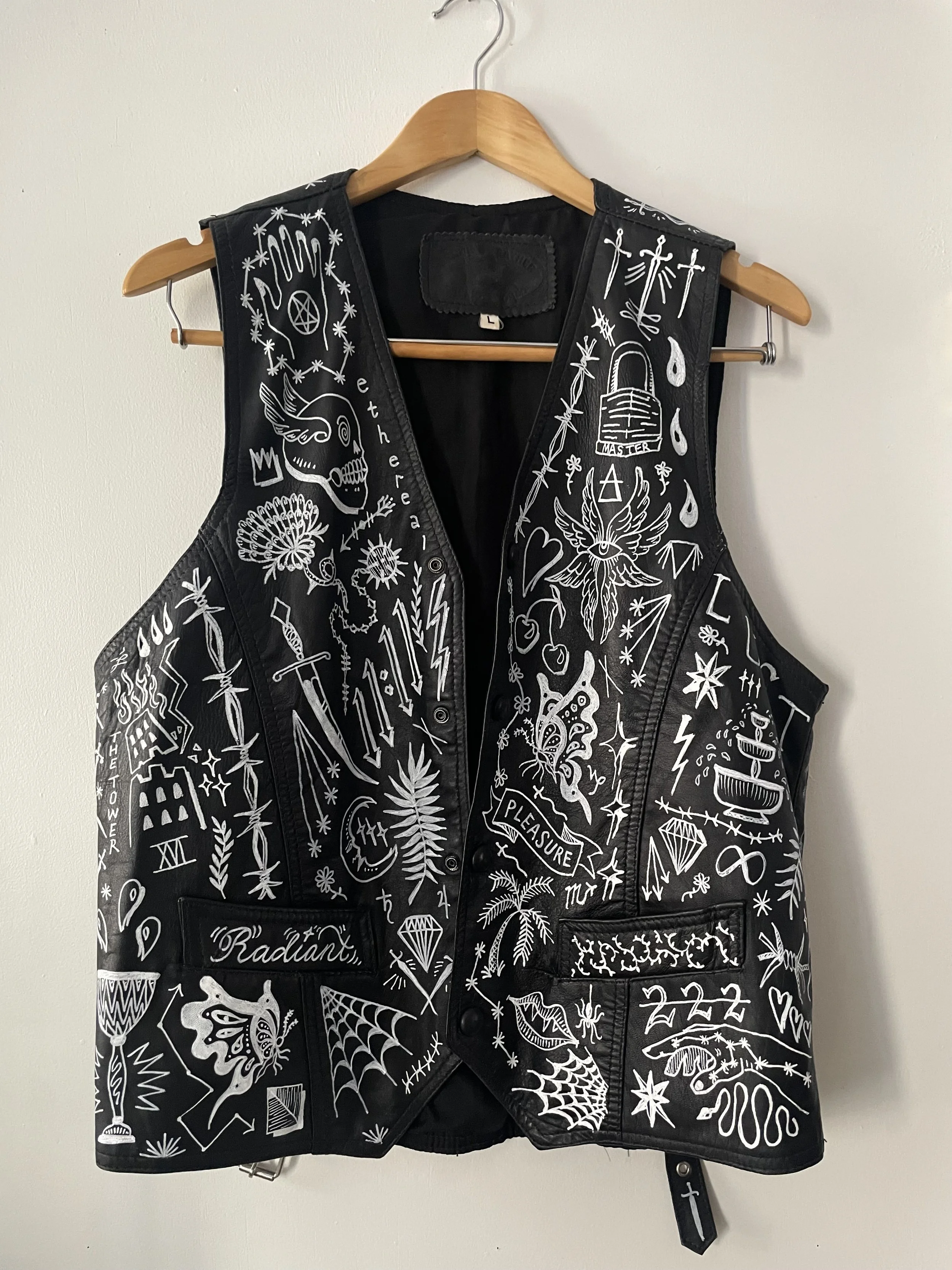 White vest FRONT.jpeg