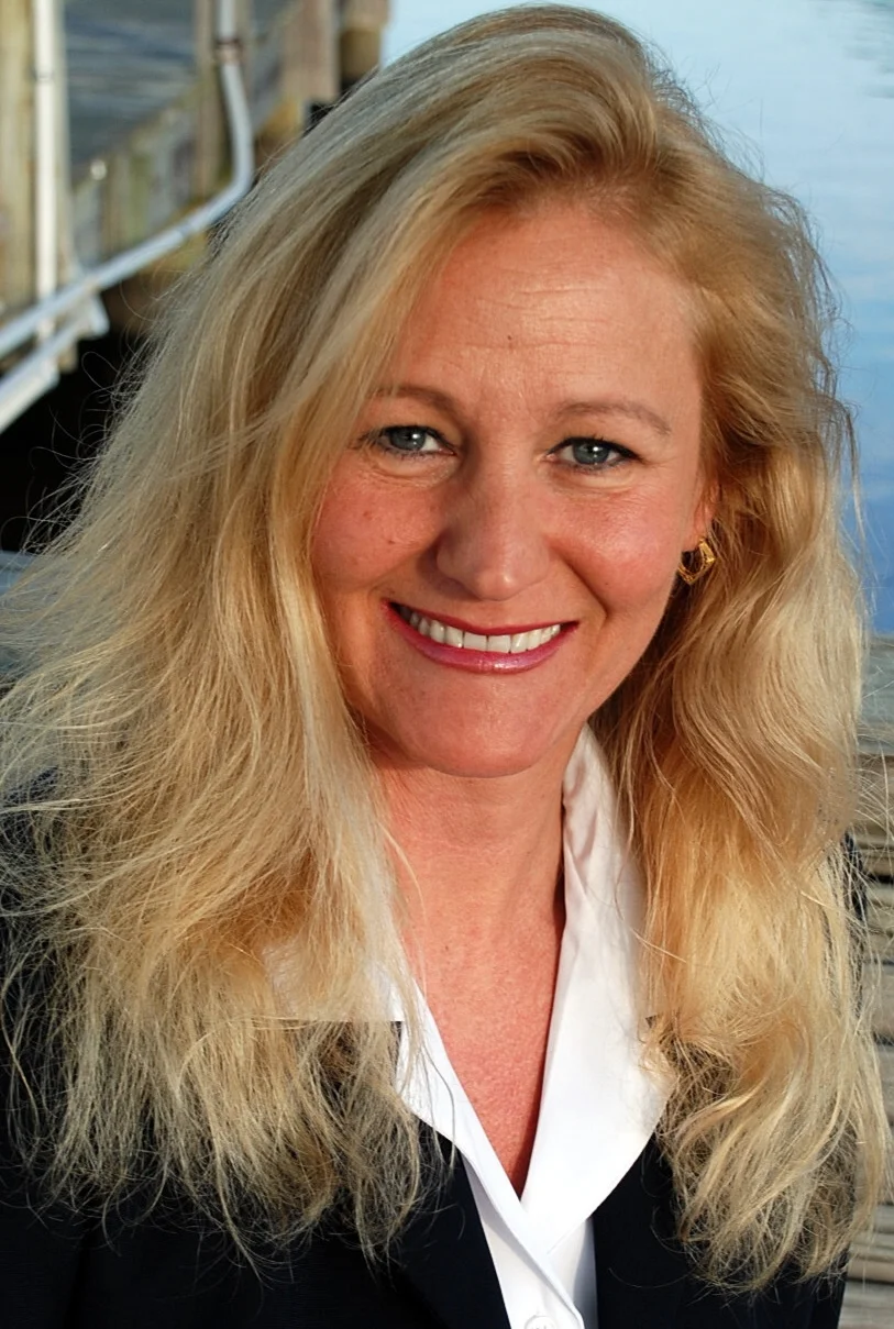 Kristine Furia, Independent Travel Advisor