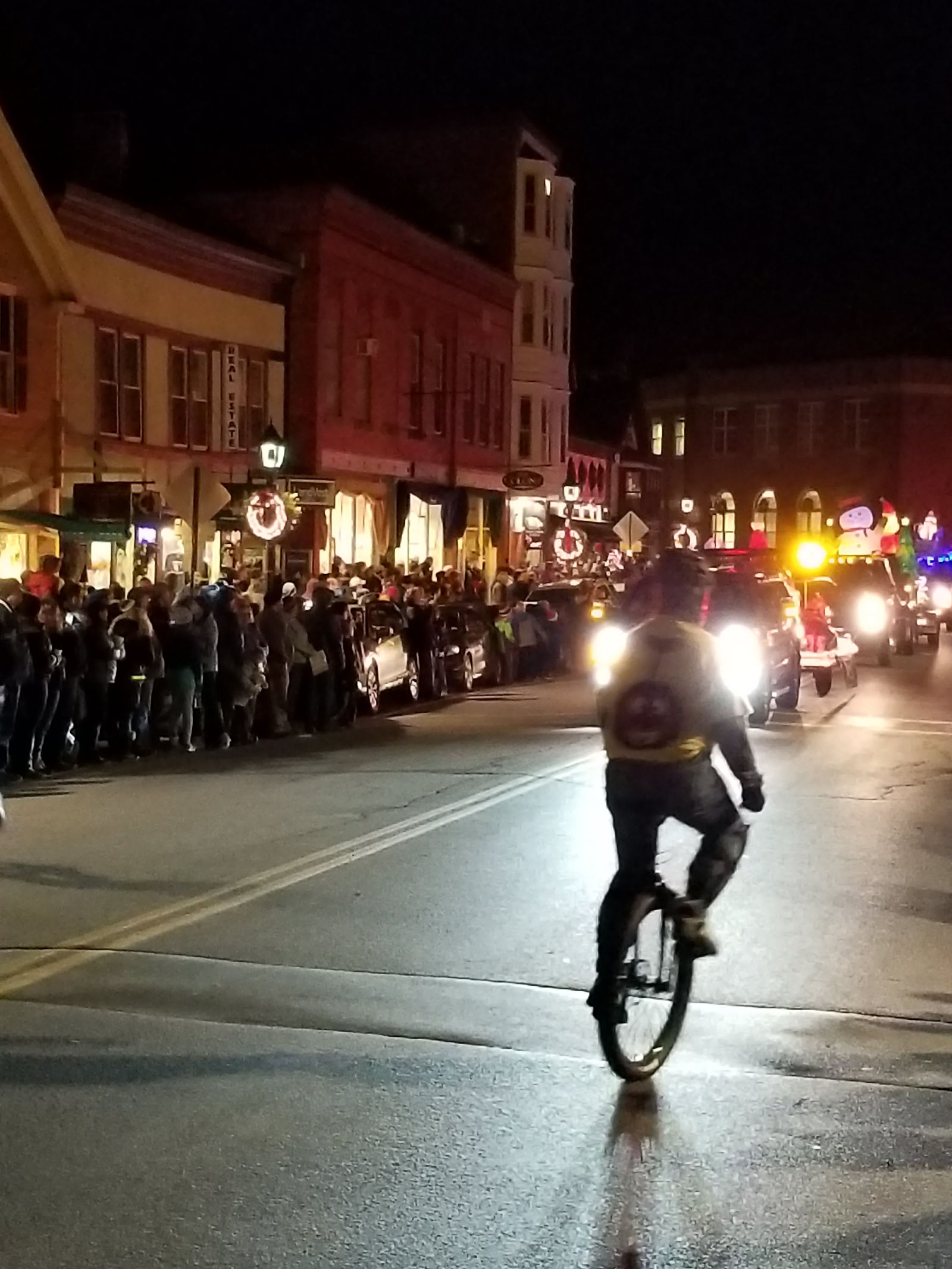Christmas By The Sea Parade Unicycler