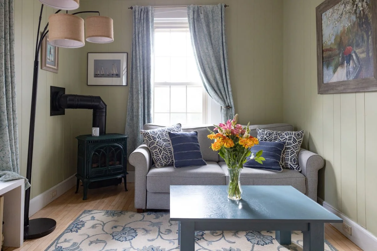 Chart Room Camden, Maine Windward House — Voted Camden Maine's 1