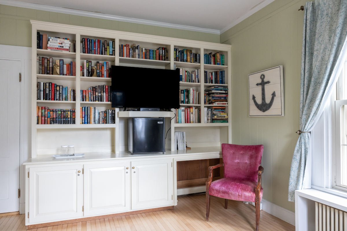 6 Chart Room with Bookcase and TV.jpg